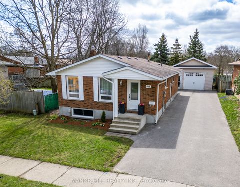 513 Havelock Drive Waterloo ON N2L 4N8