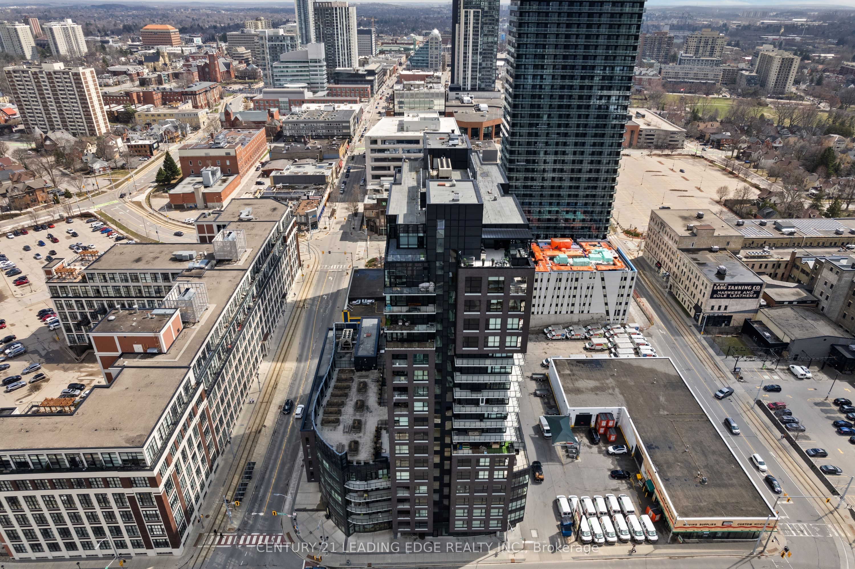 1 VICTORIA Street S 1308