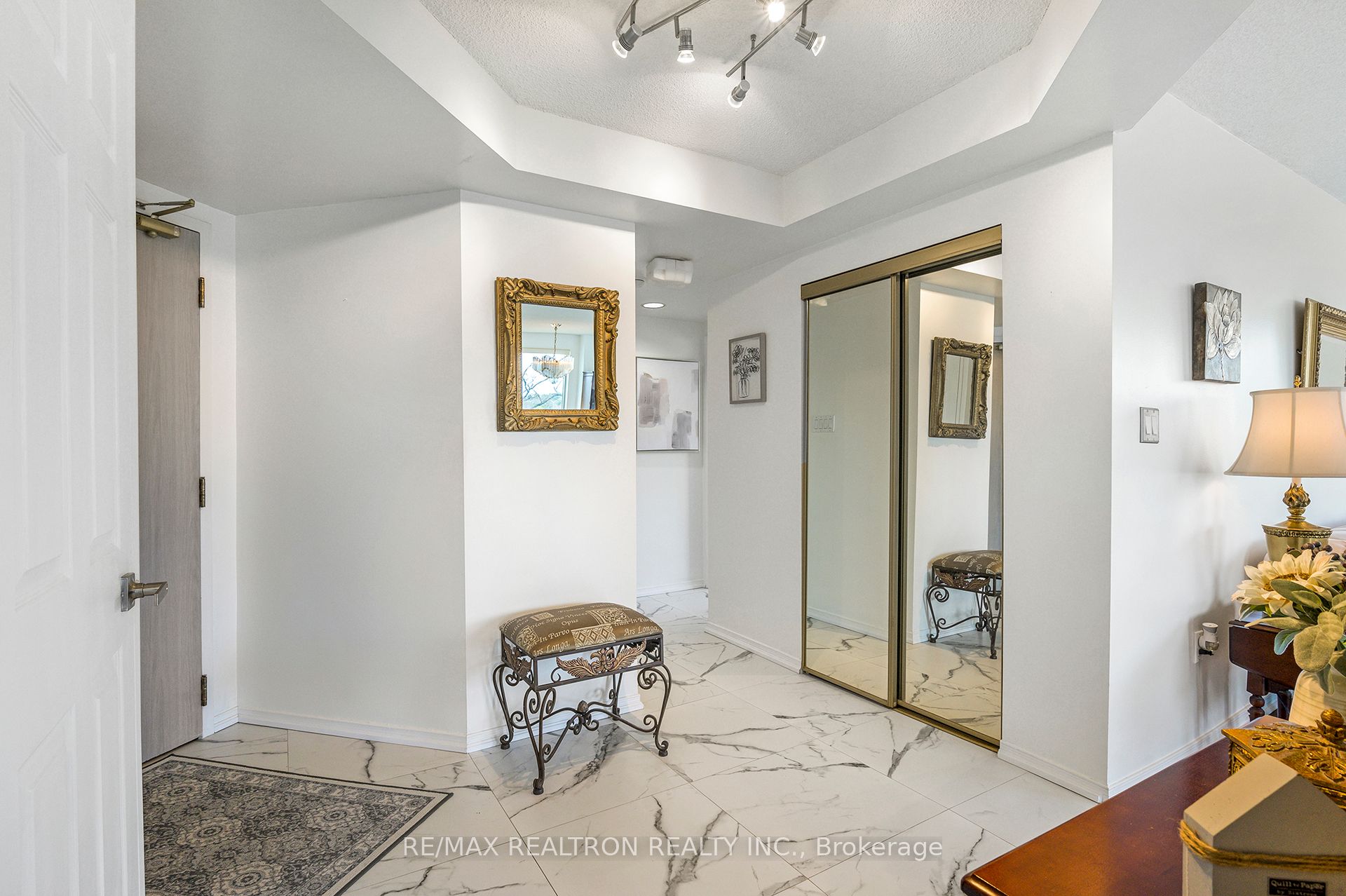 2155 Burnhamthorpe Road W 603