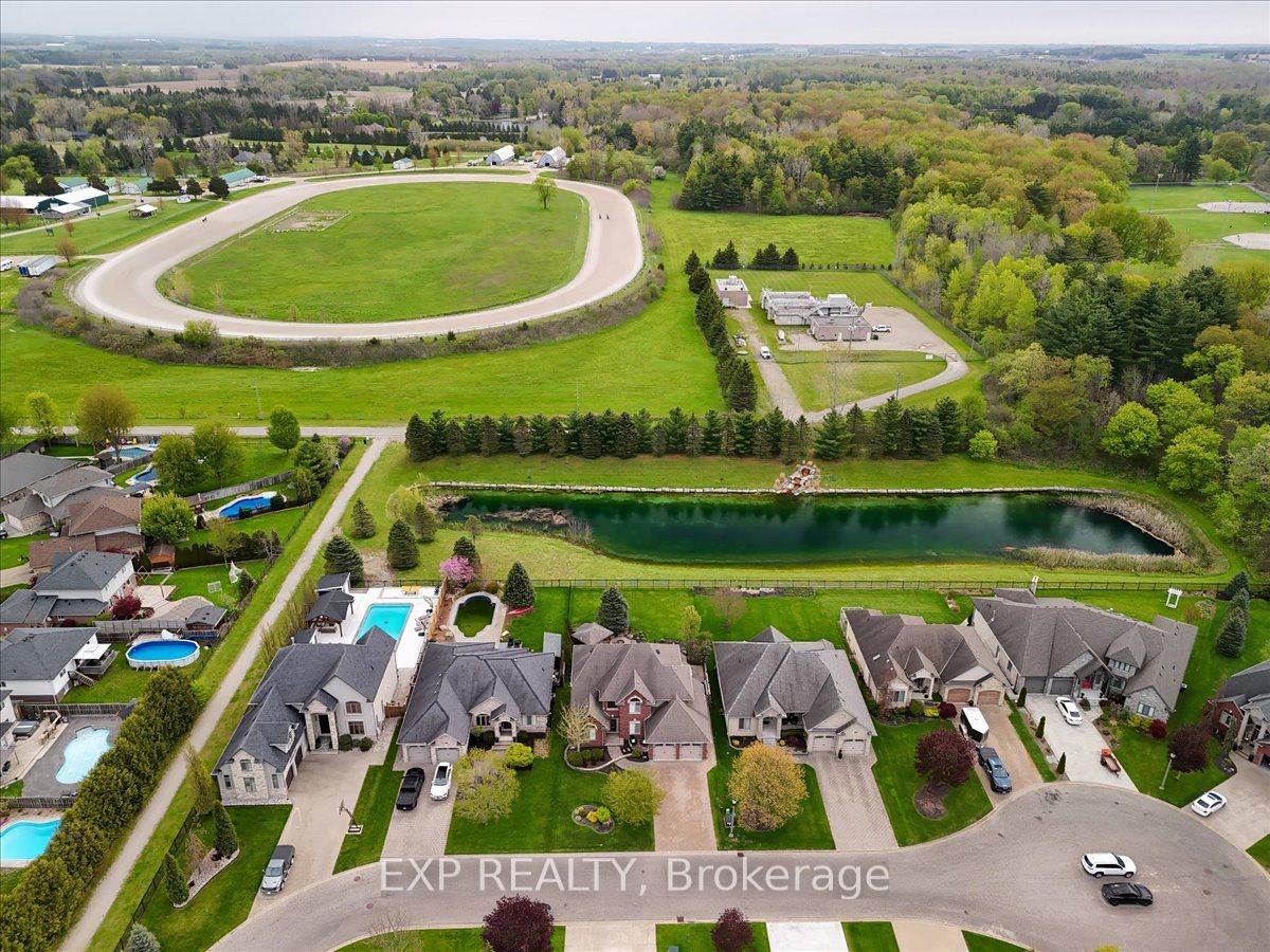 80 Foxhollow Drive