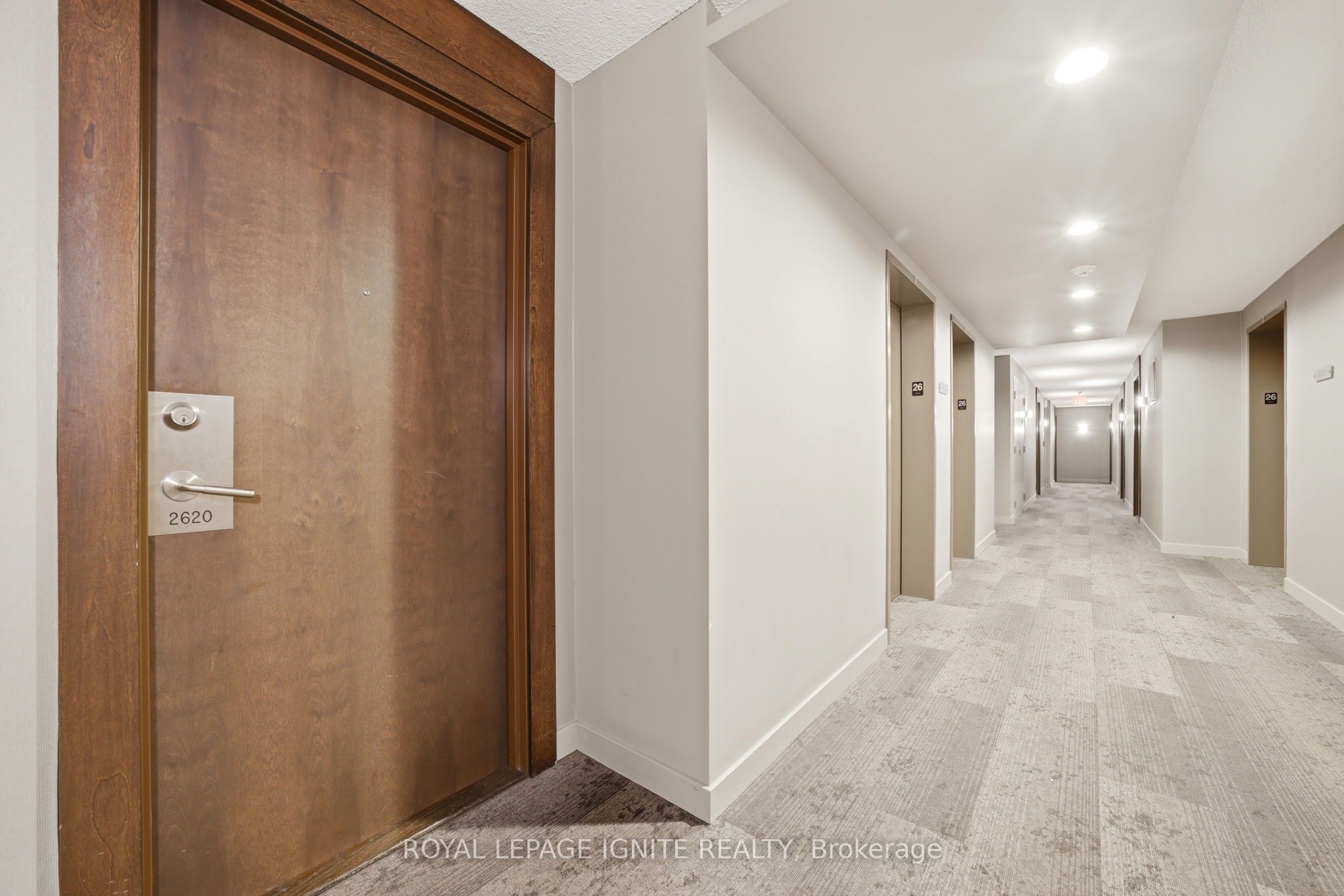 135 Village Green Square 2620