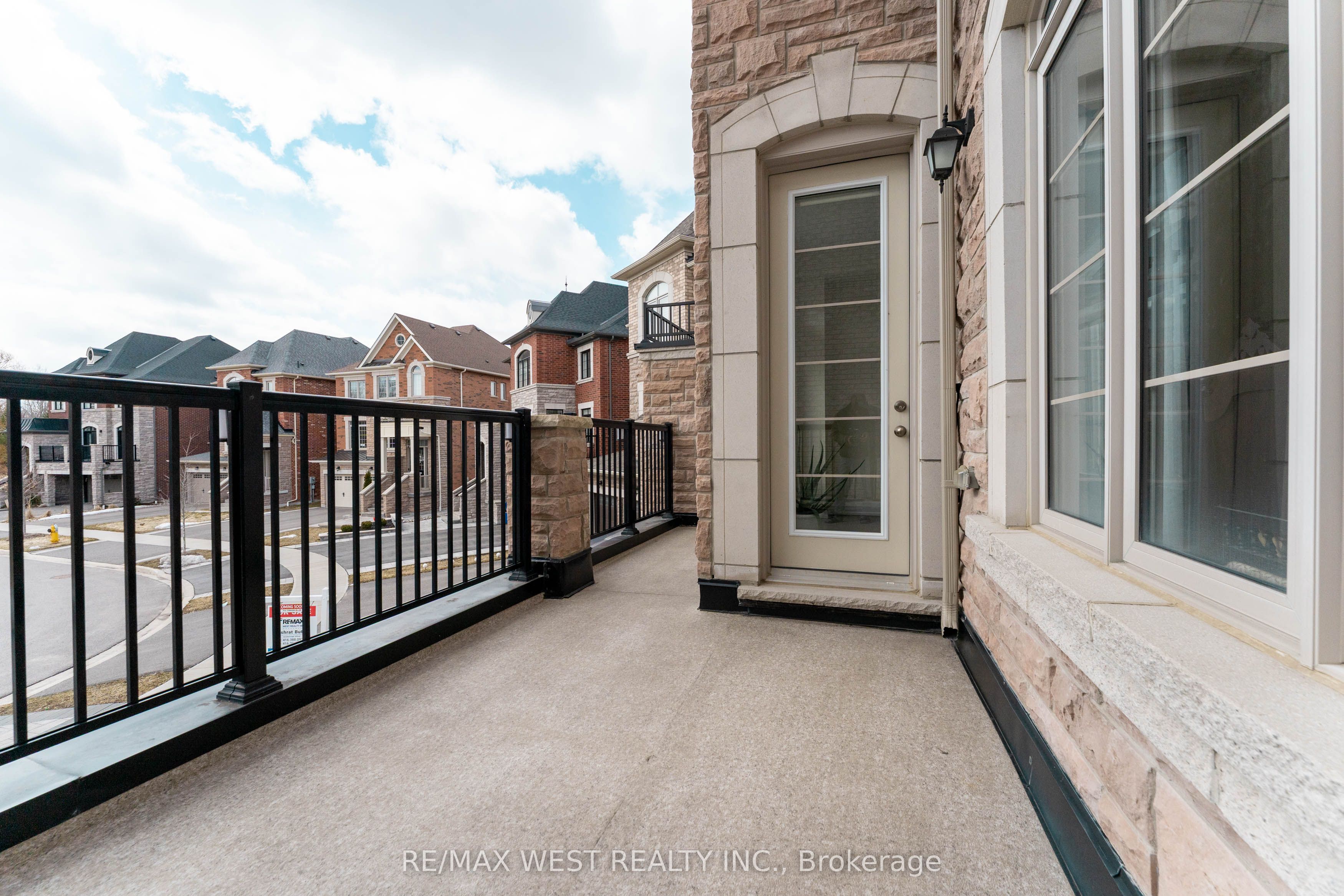 186 Bralorne Trail