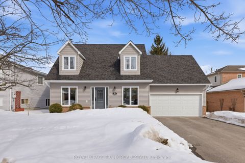 3 Mcguire Crescent Uxbridge ON L9P 1G7