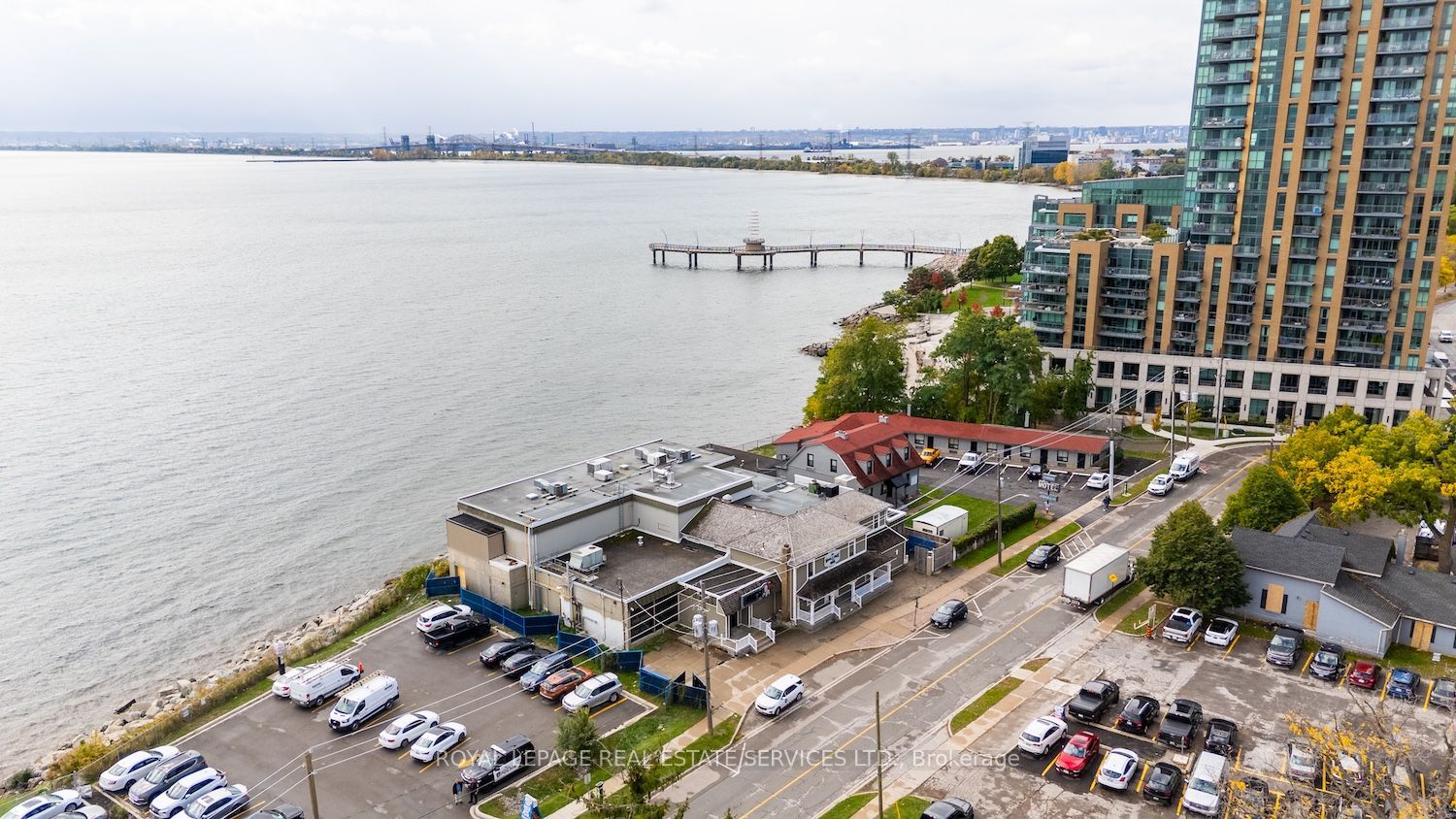 2084 Old Lakeshore Road