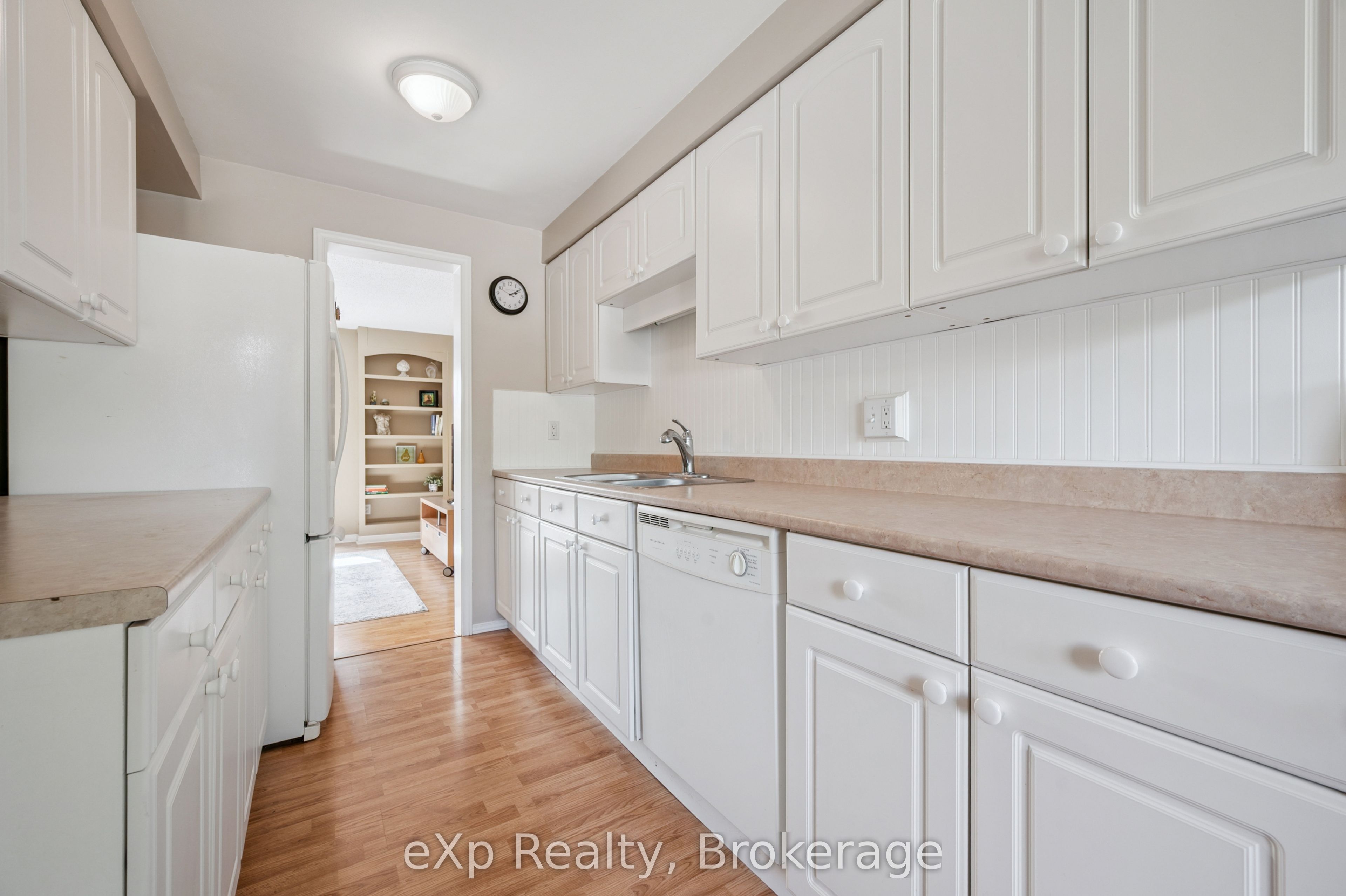 40 Silvercreek Parkway N 44