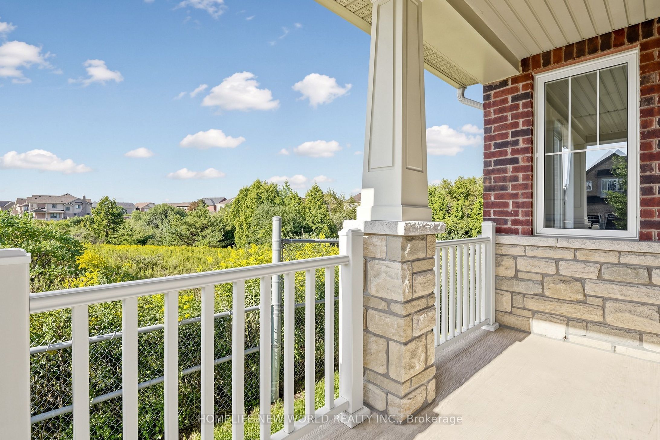 2458 Bridle Road