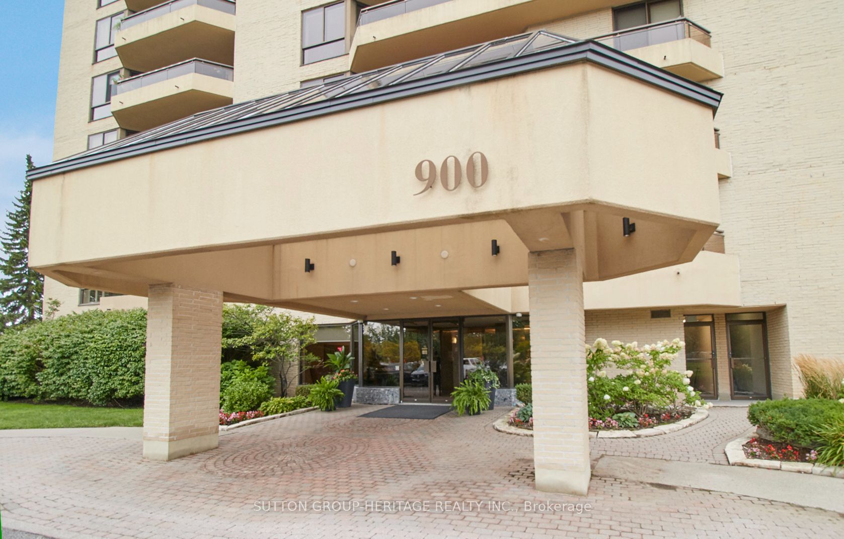 900 Wilson Road N 1202