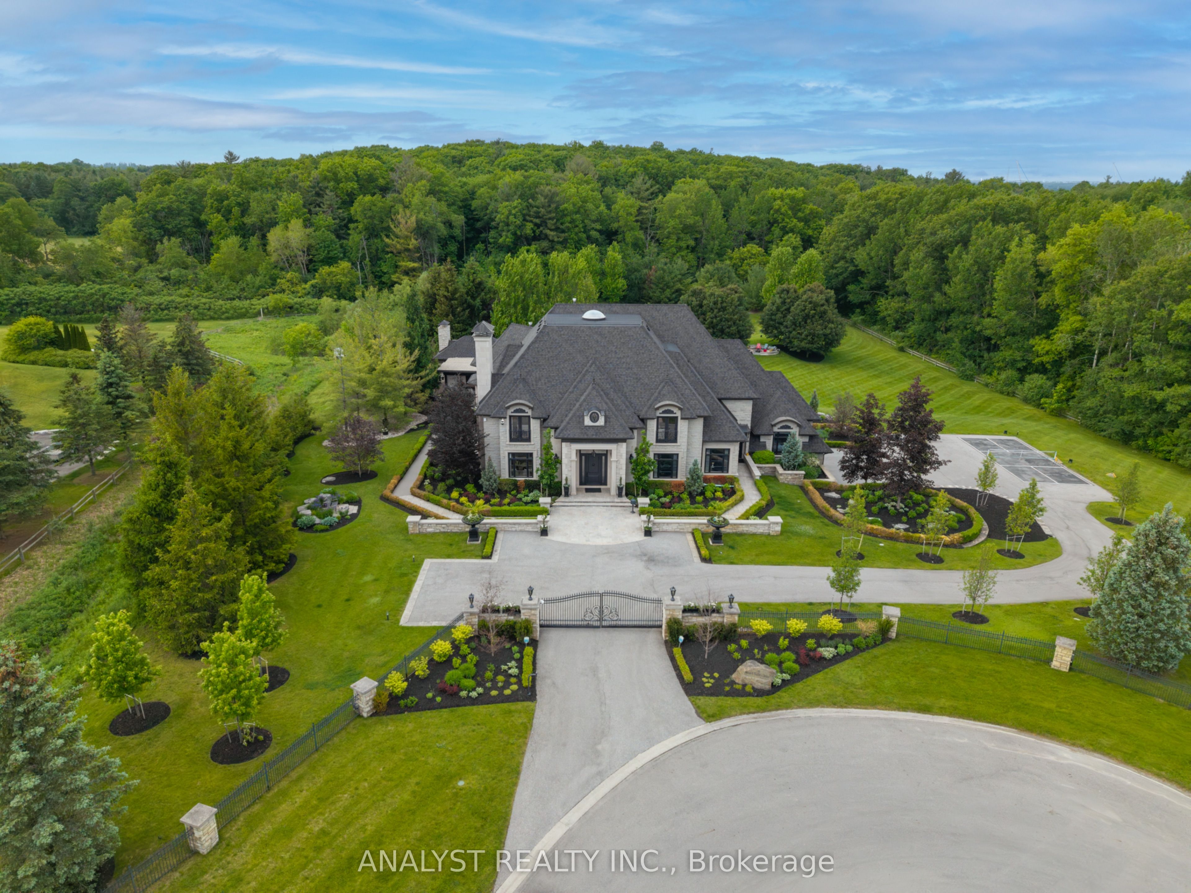 76 Scotch Valley Drive