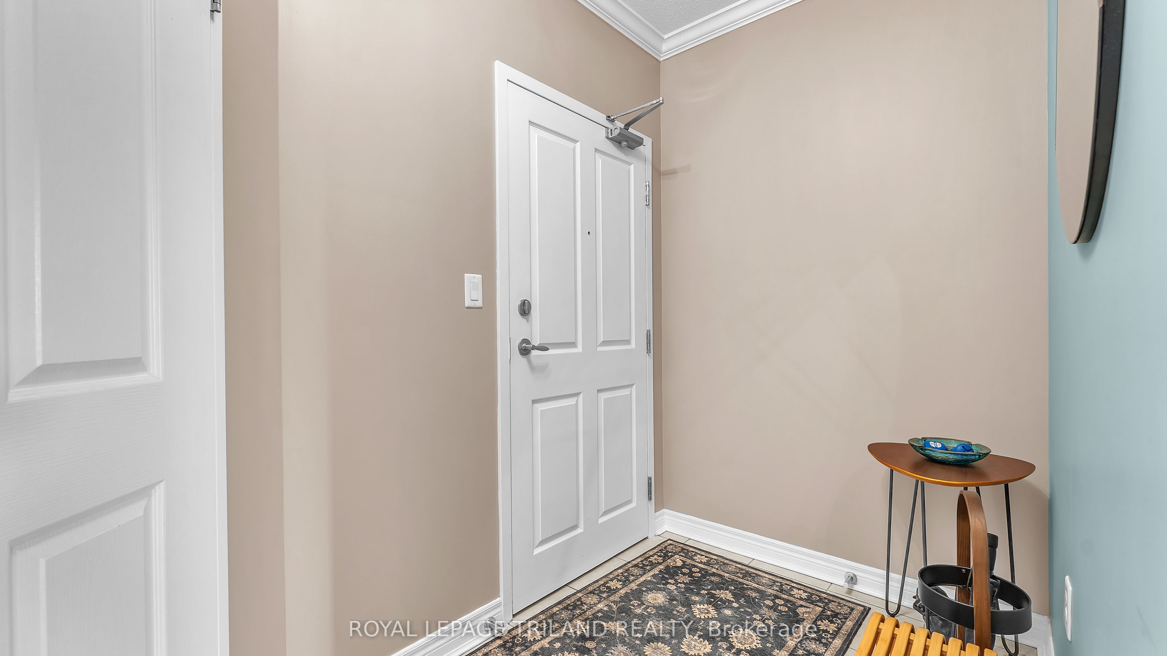 353 Commissioners Road W 312