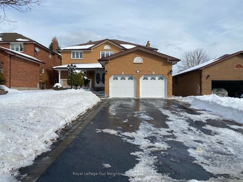 79 Elizabeth Street Oshawa ON L1J 8H3