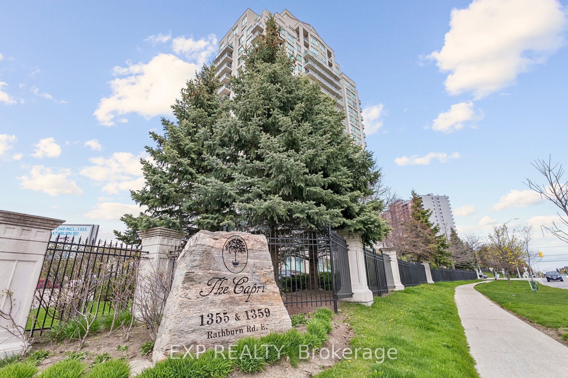1359 Rathburn Road E 1406