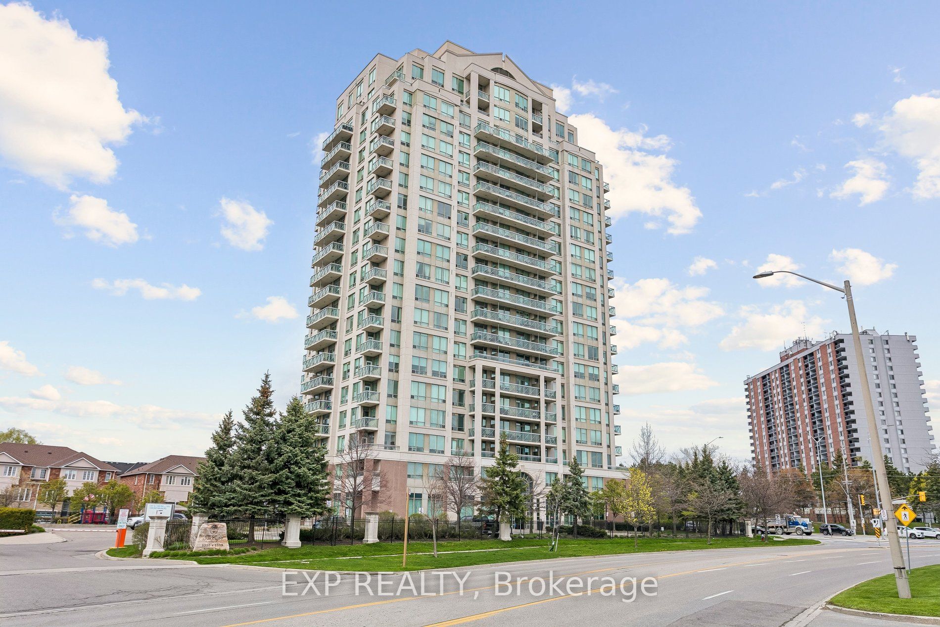 1359 Rathburn Road E 1406