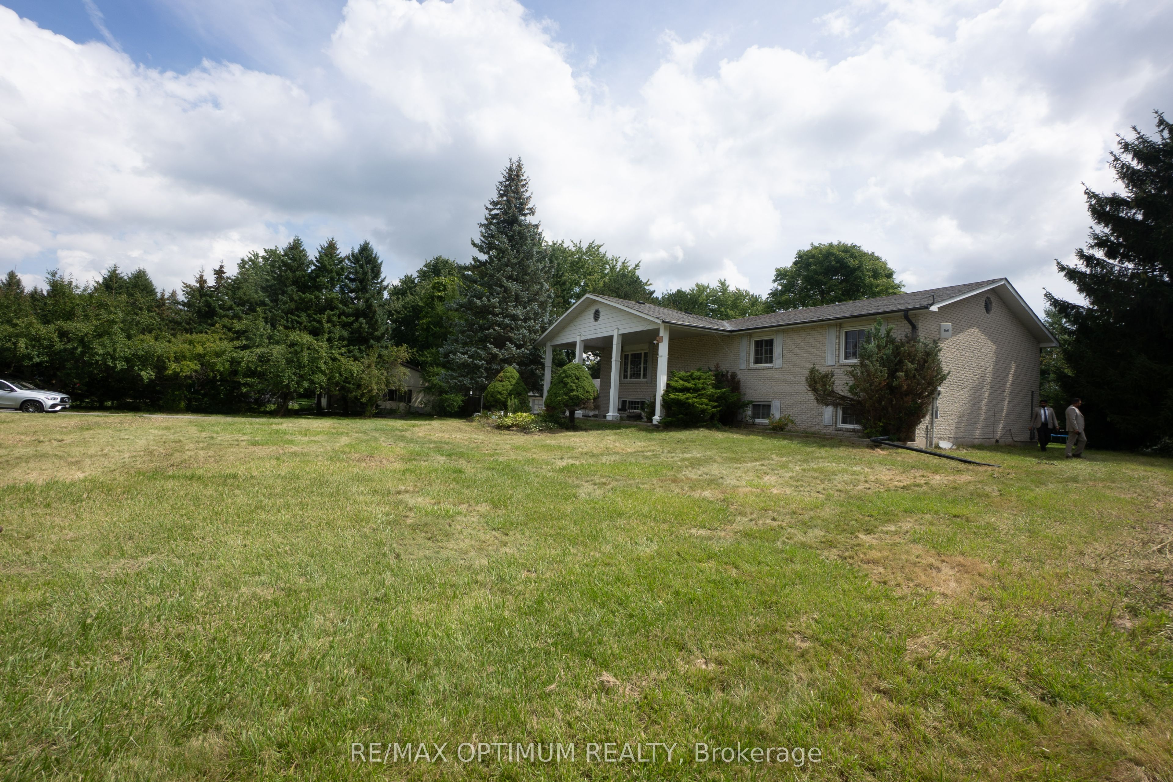 11900 5 Side Road