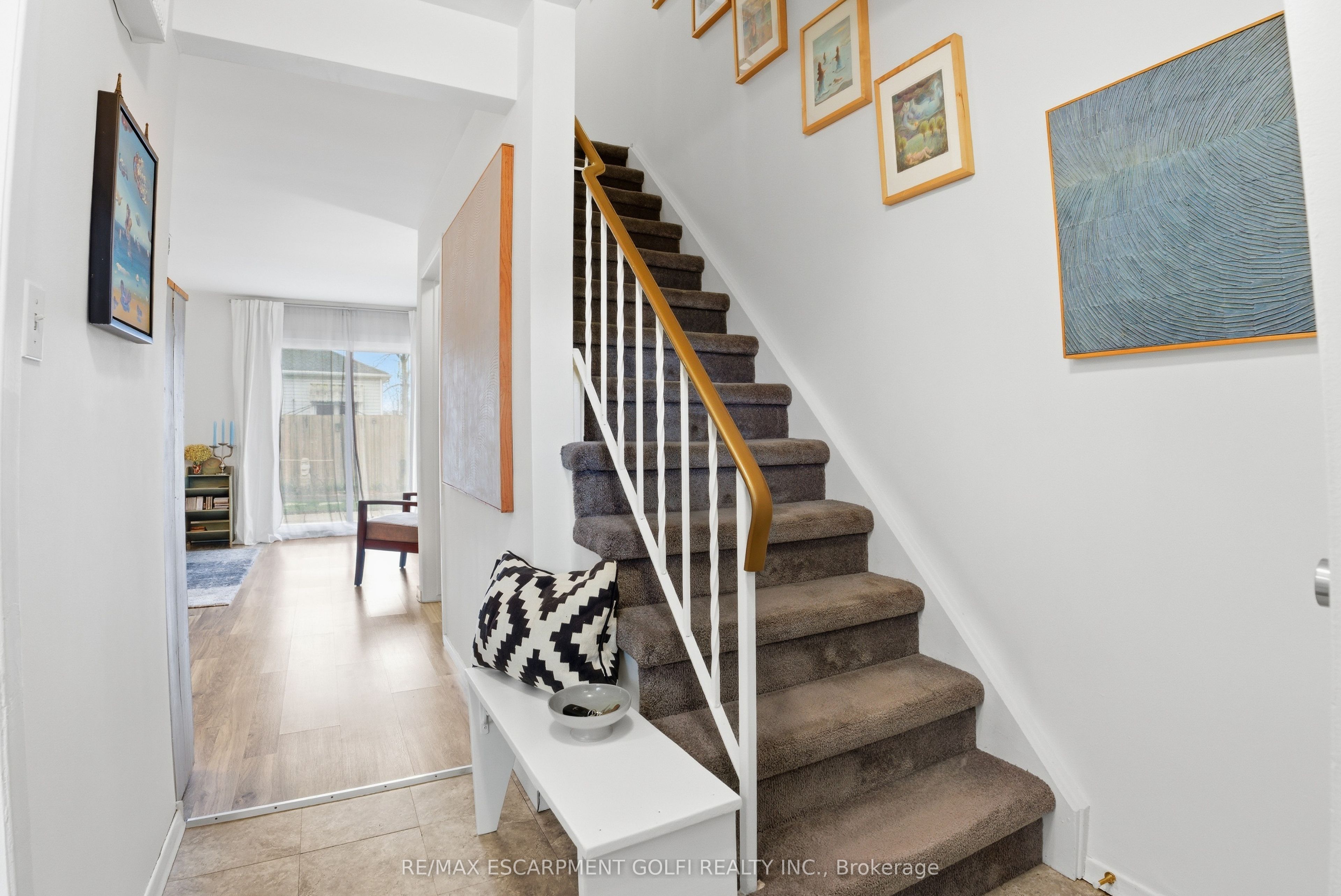 63 EMPIRE Street 2