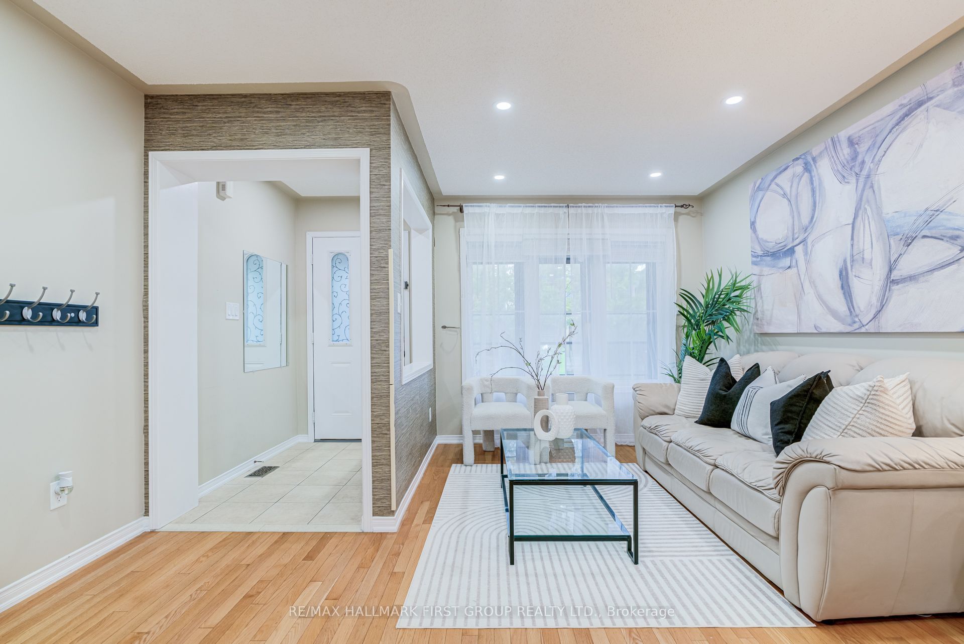 6 Tansley Crescent