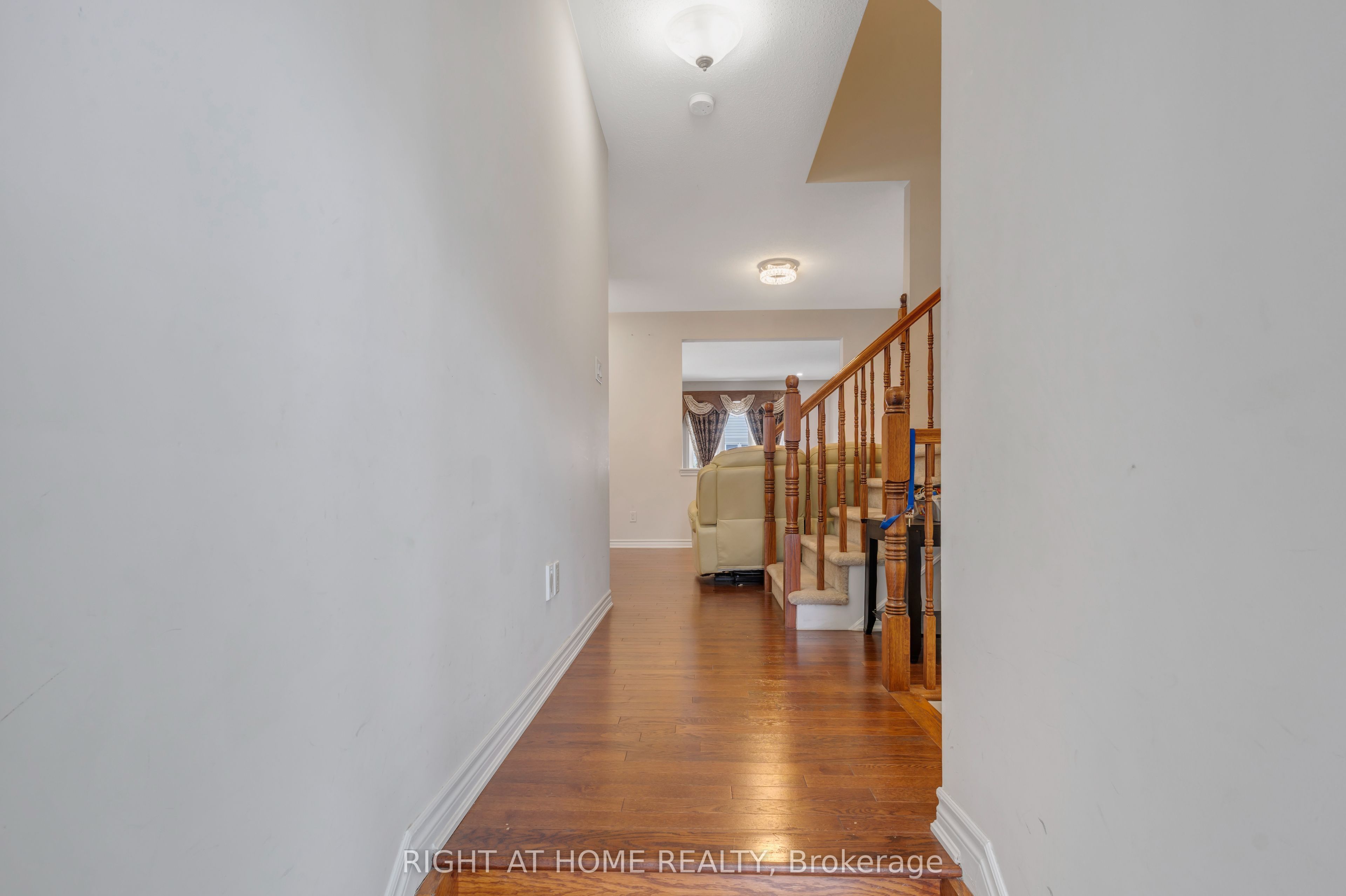 209 Rivertree Street
