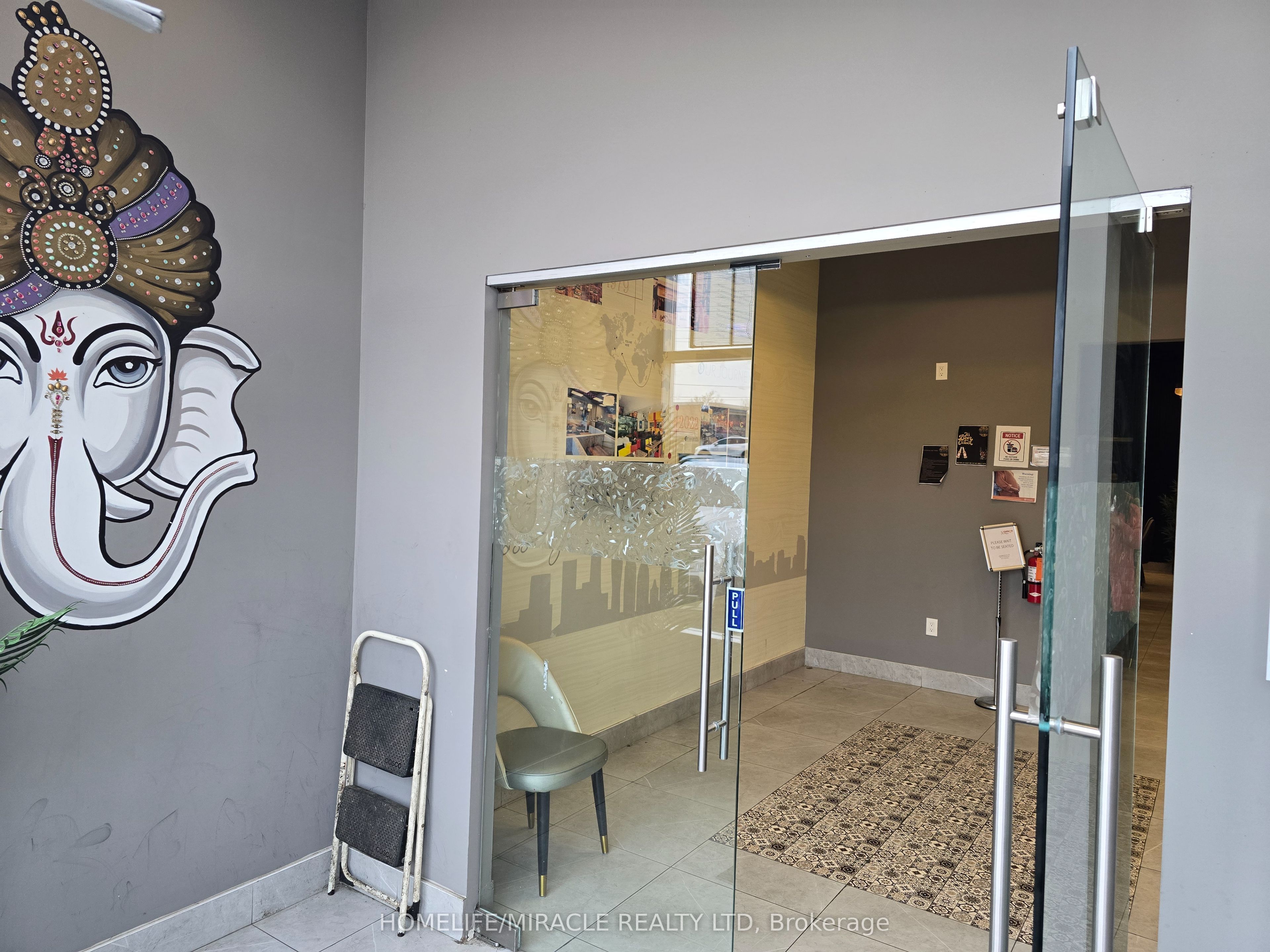 1400 Aimco Boulevard 4