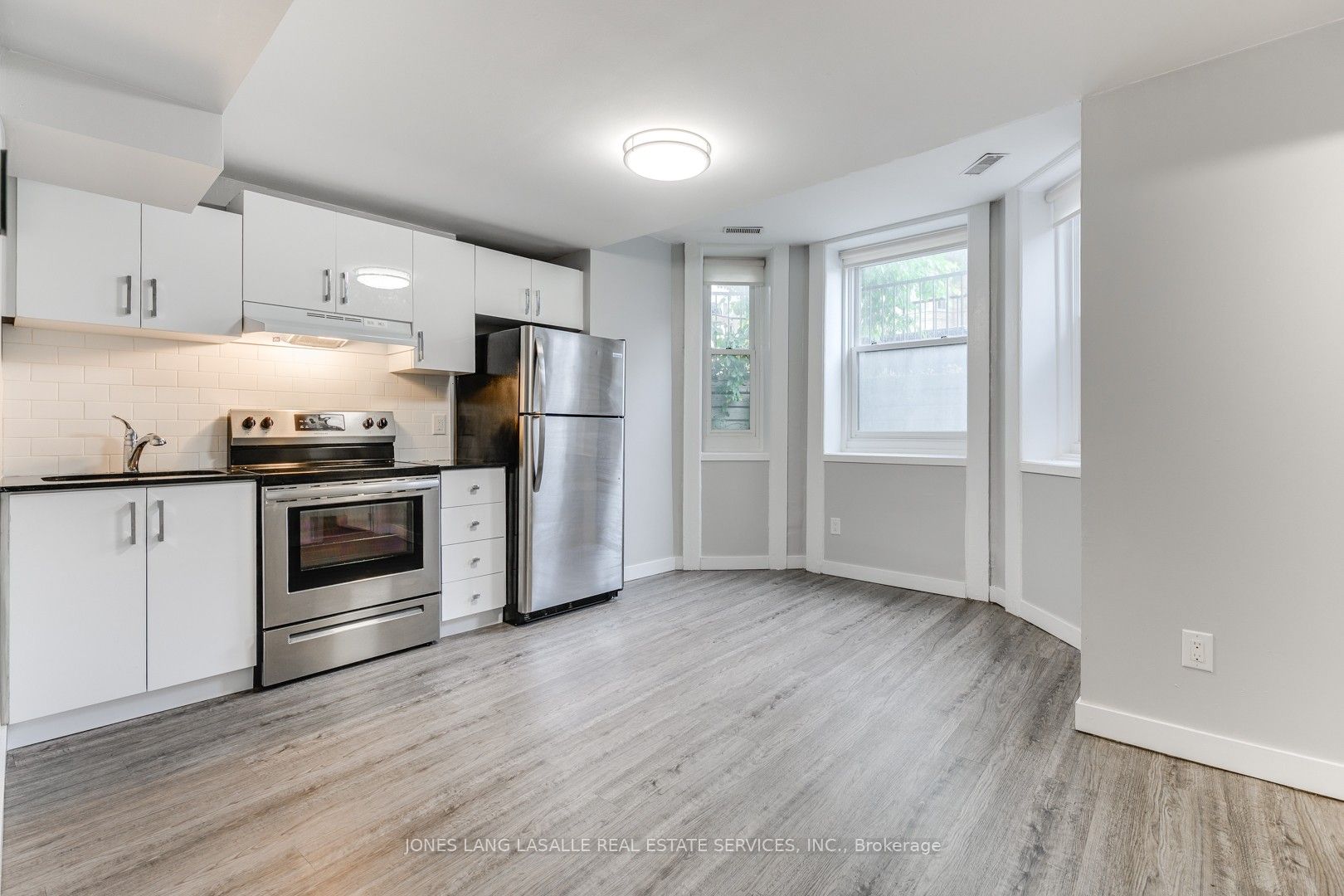 205 Gerrard Street E