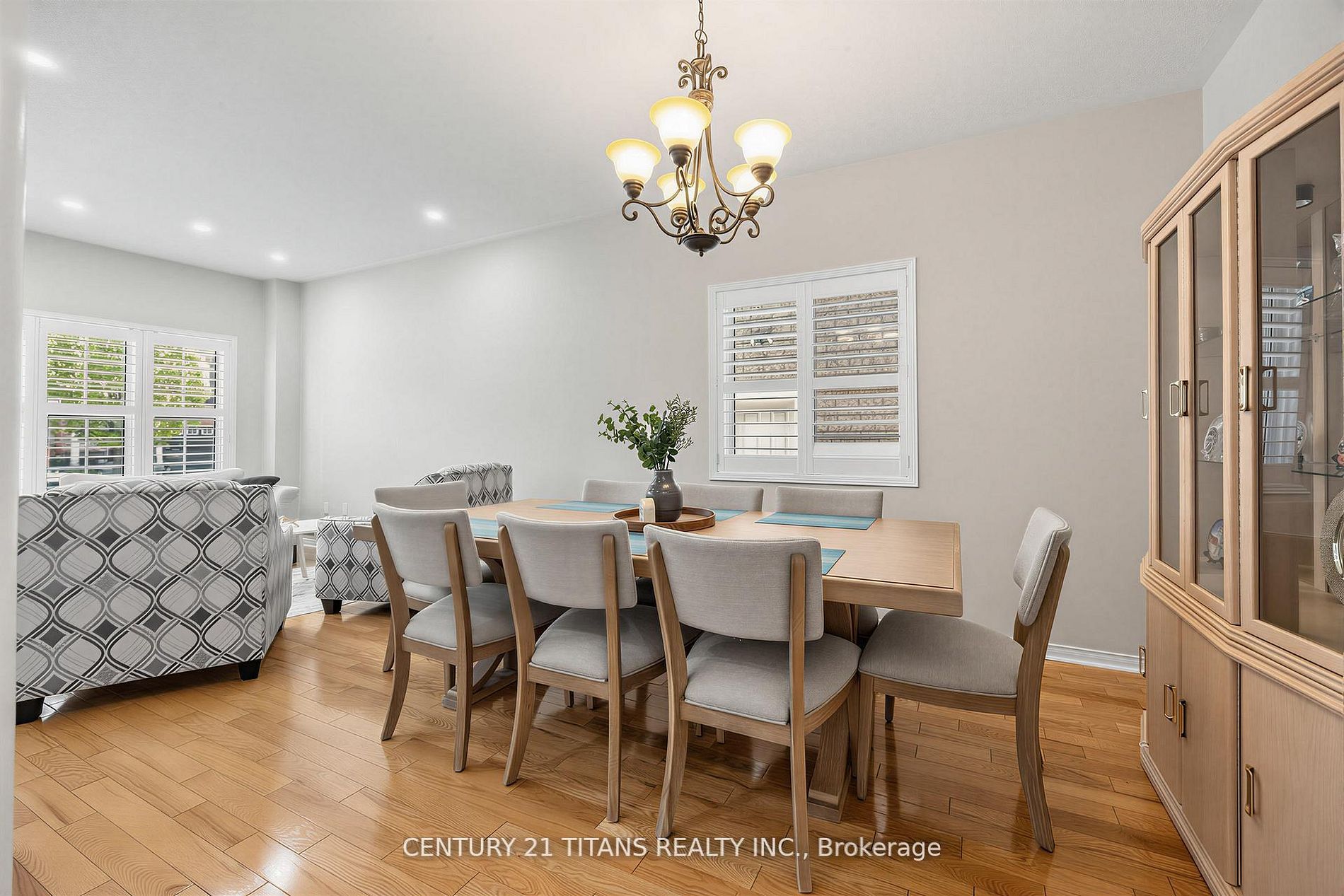 3865 Brinwood Gate