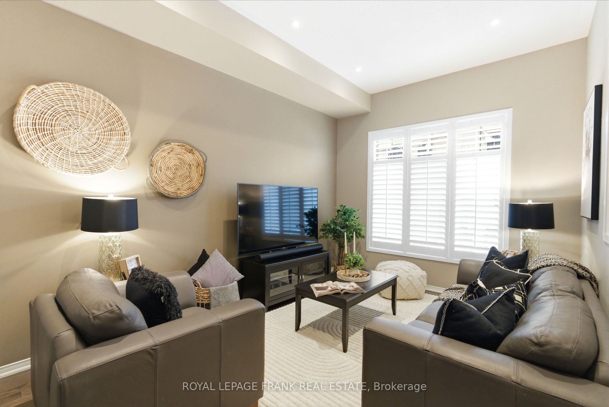 11 Burtonbury Lane 56