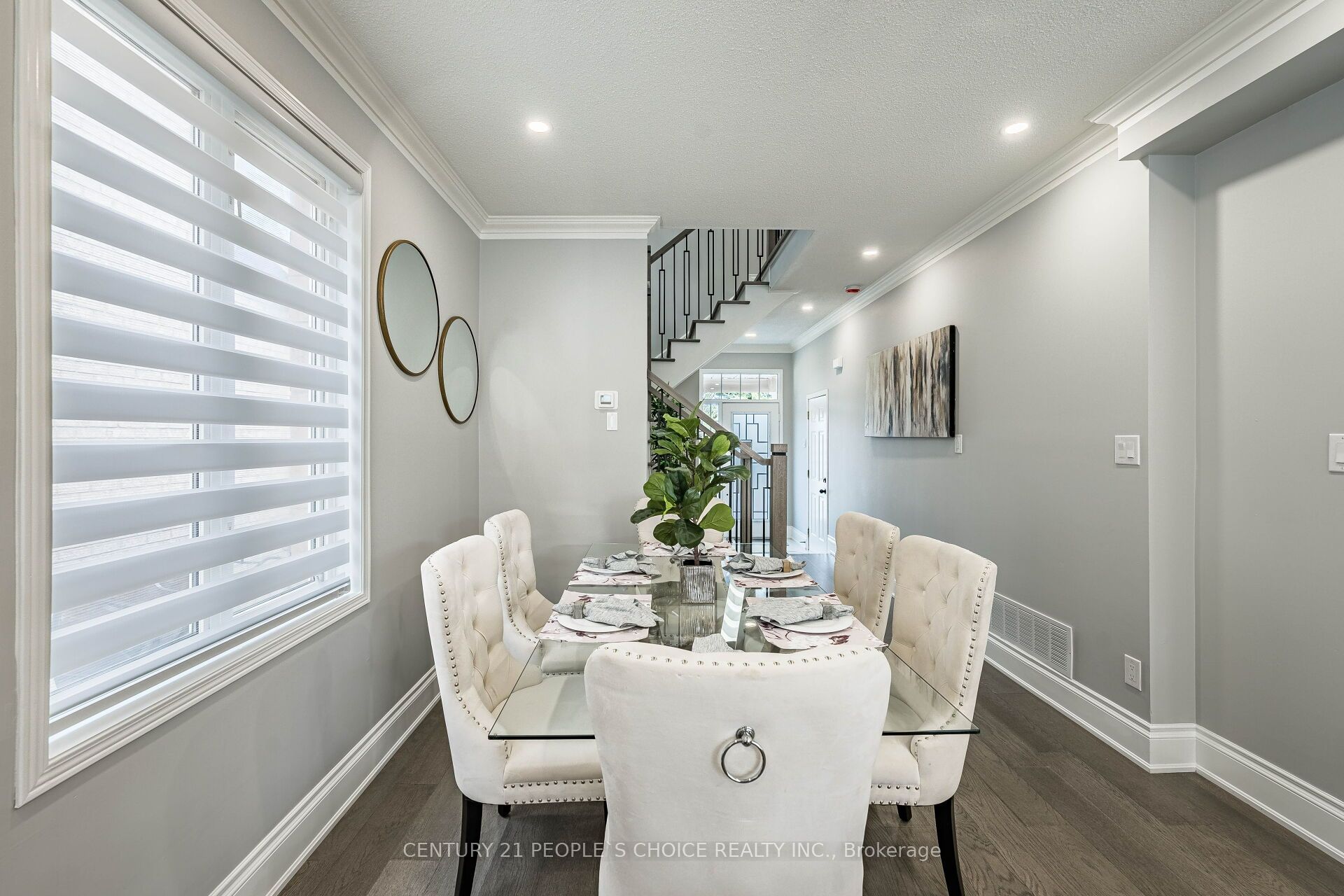 211 Wildberry Crescent