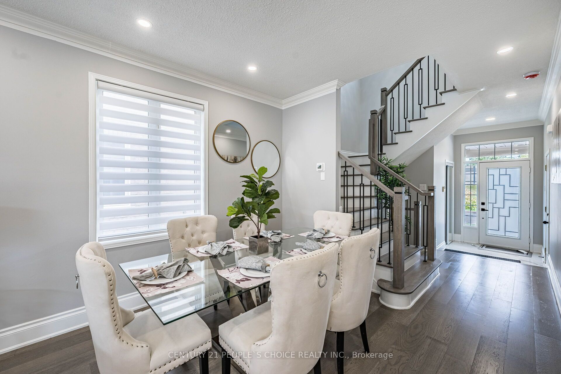211 Wildberry Crescent