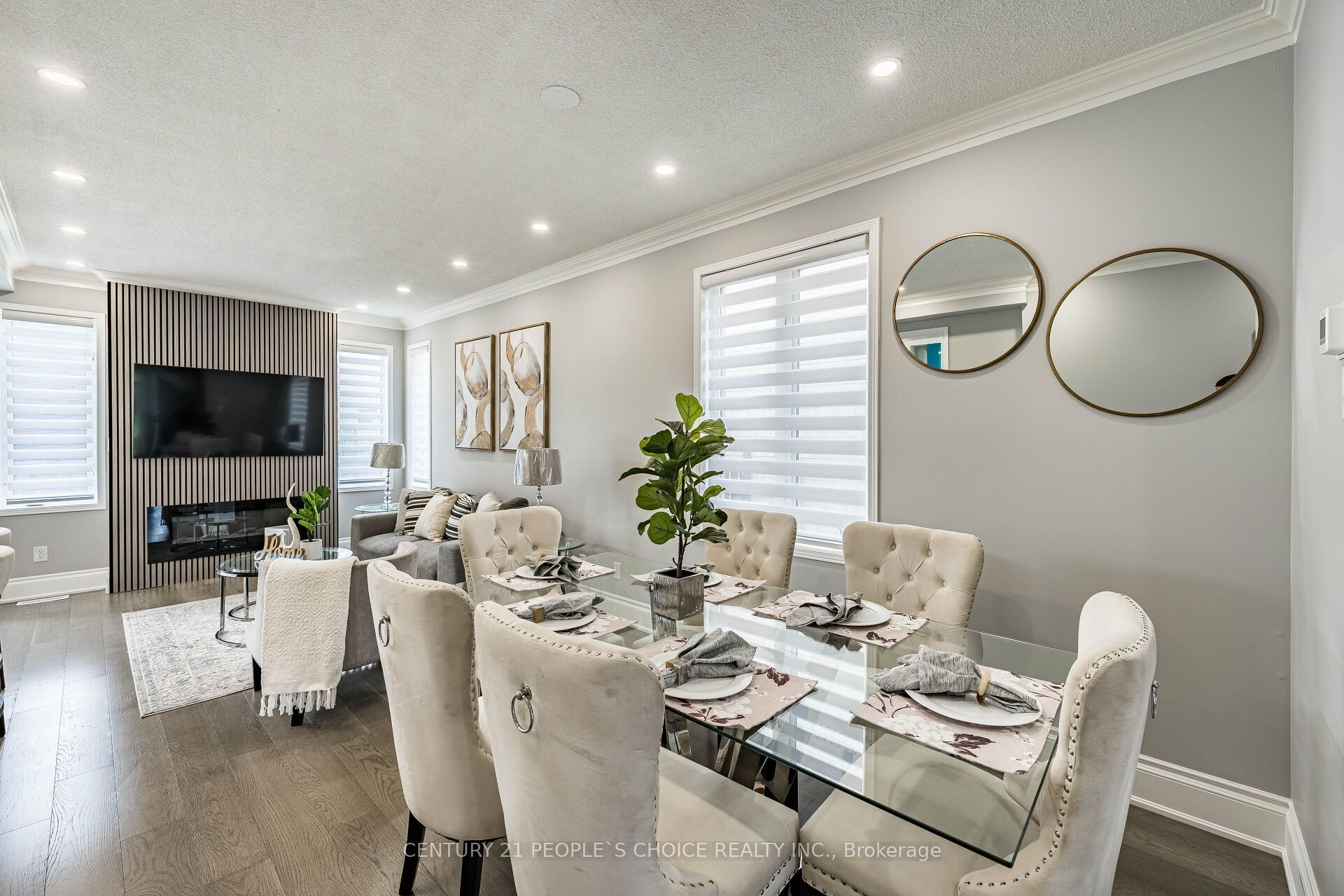 211 Wildberry Crescent