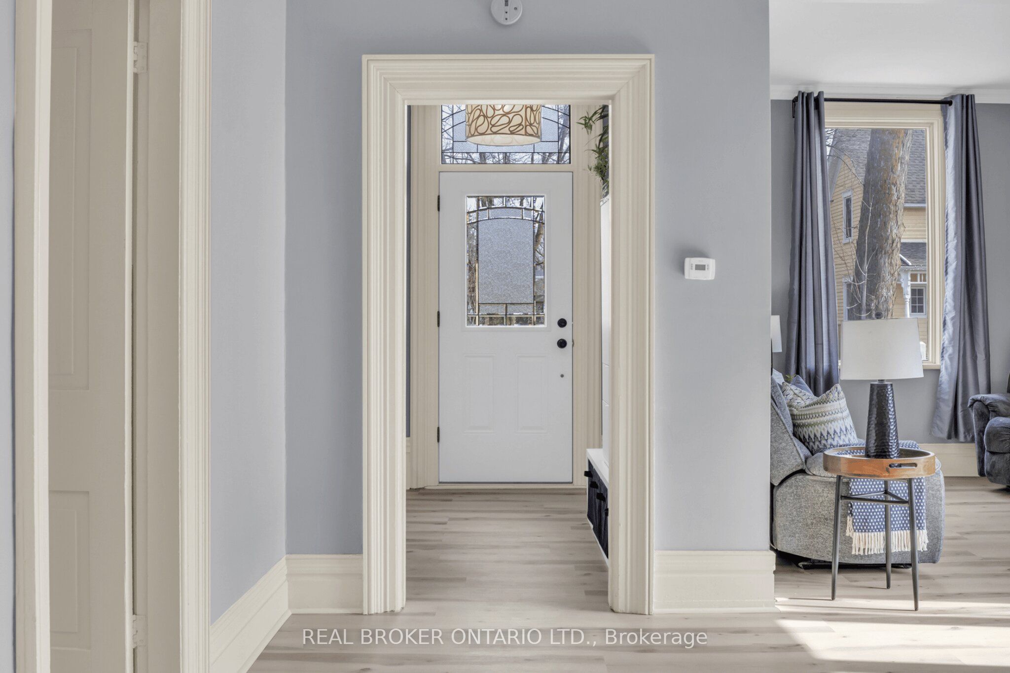 240 Elizabeth Street W