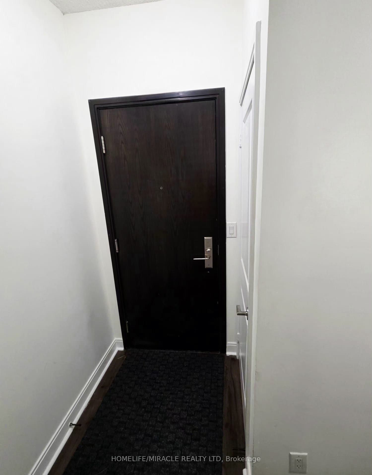 80 Absolute Avenue 801