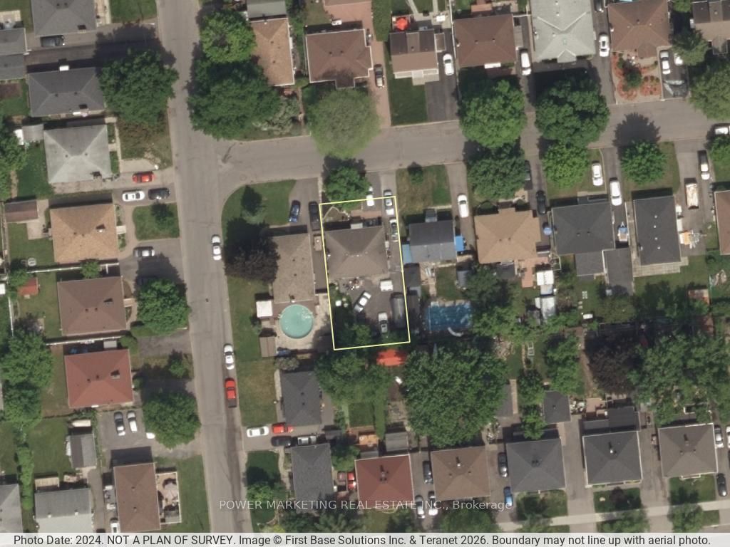 320 Fullerton Avenue