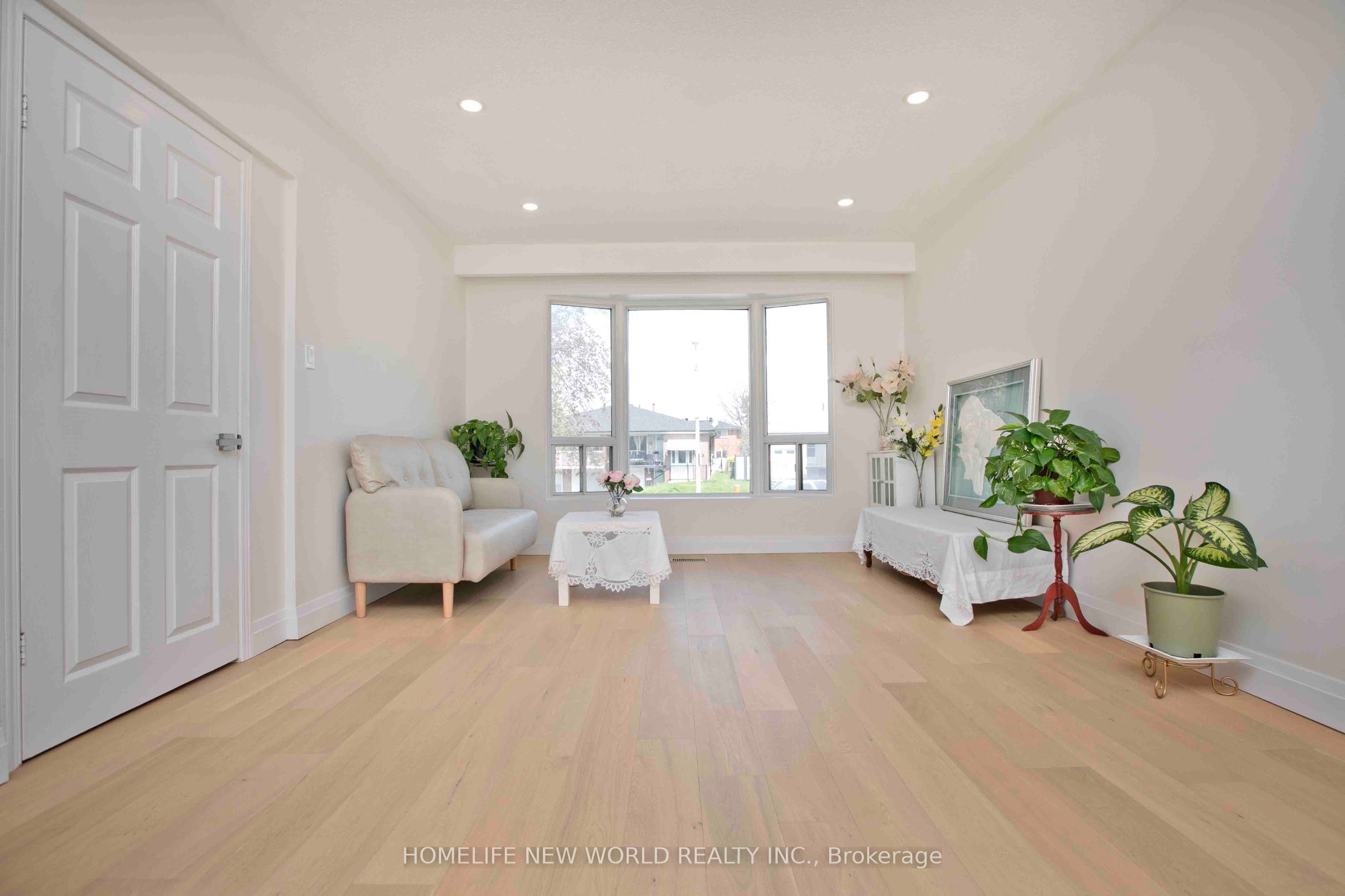 93 Corinthian Boulevard