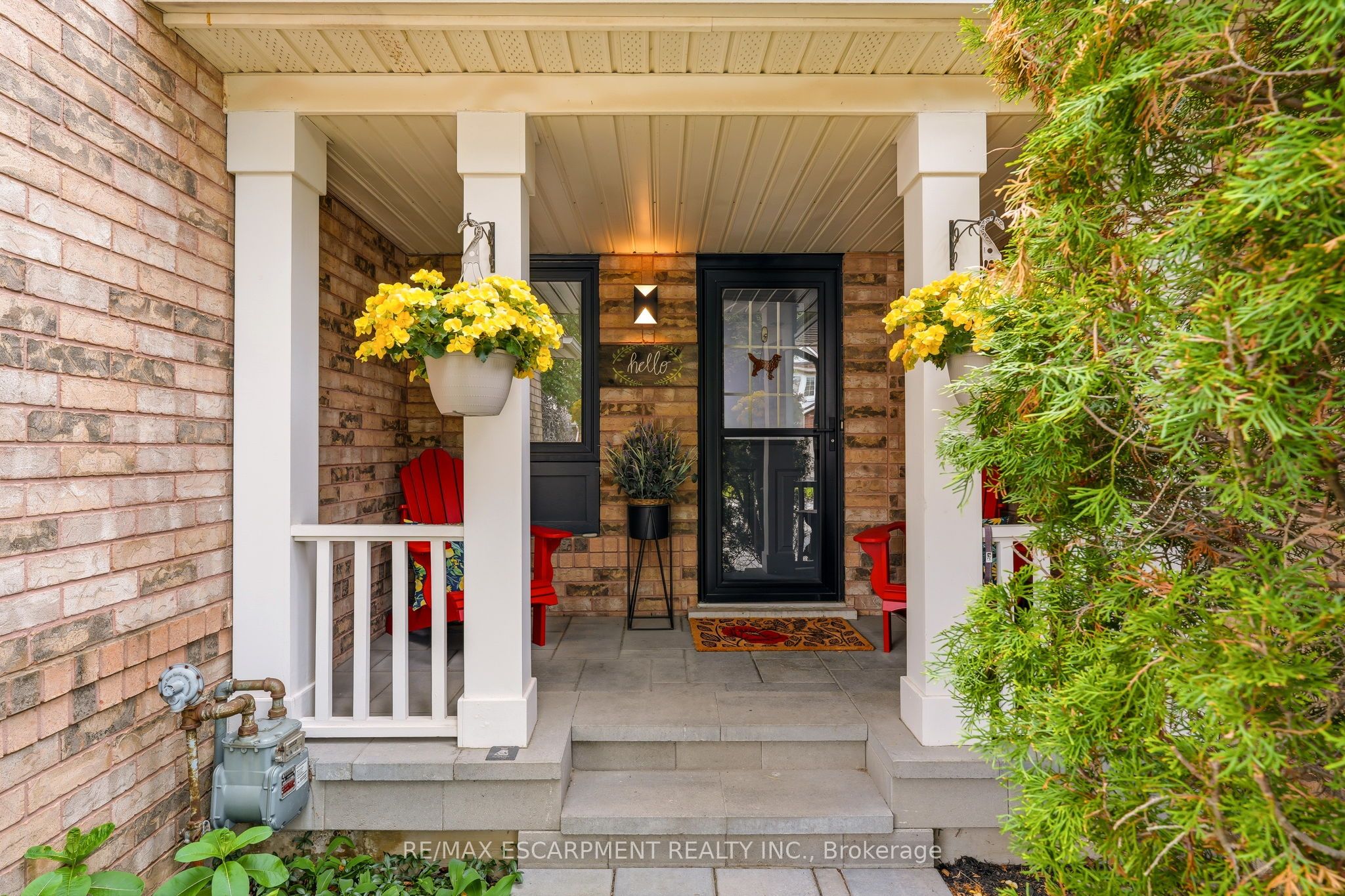 2089 Broadleaf Crescent