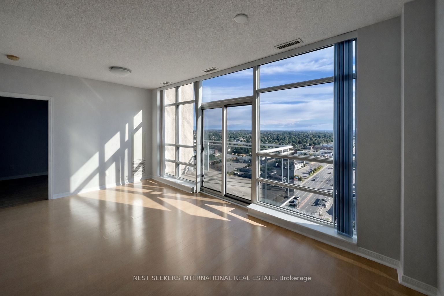 215 Queen Street E 2309