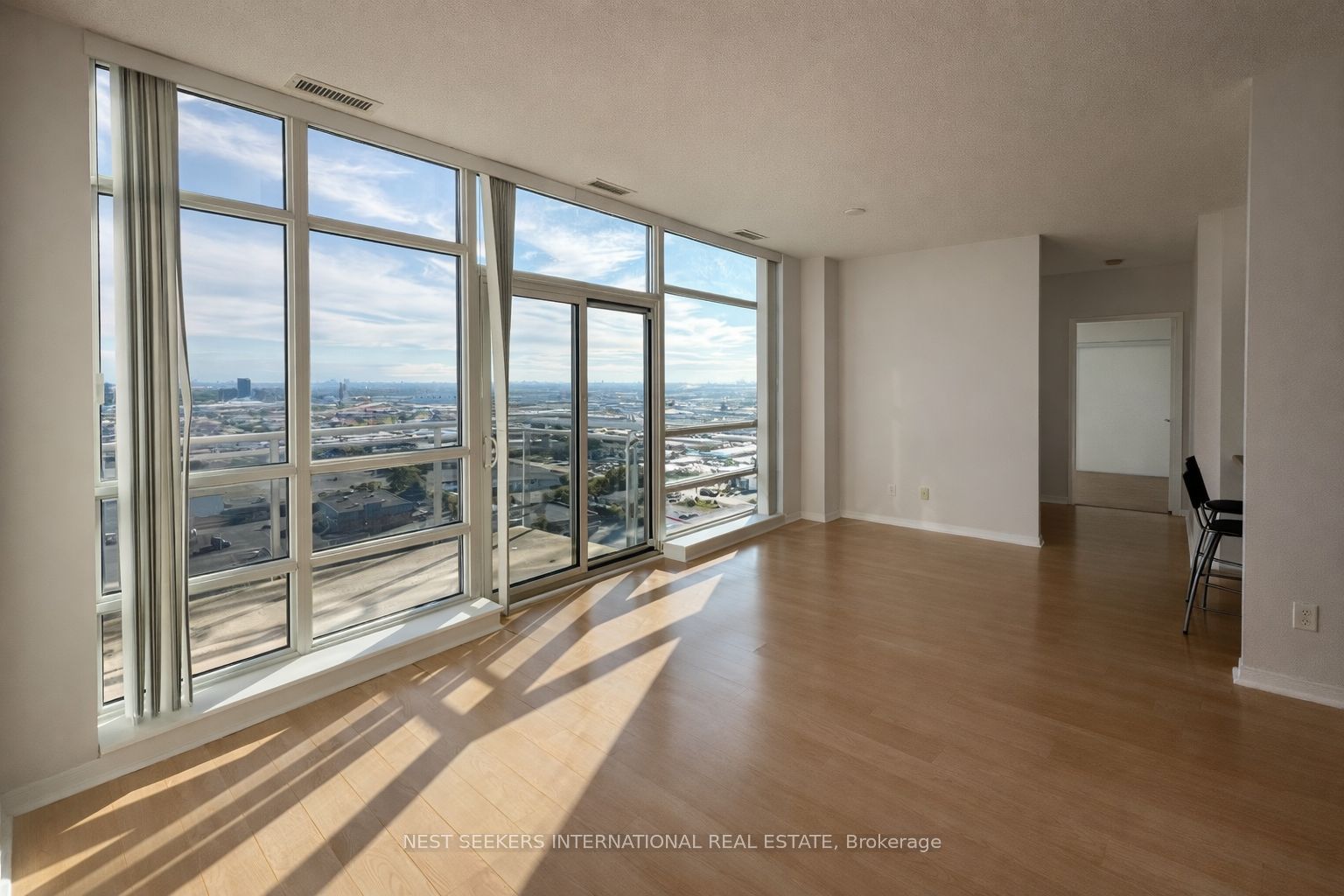 215 Queen Street E 2309