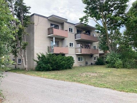 102 Front Street E Whitby ON L1N 1A1