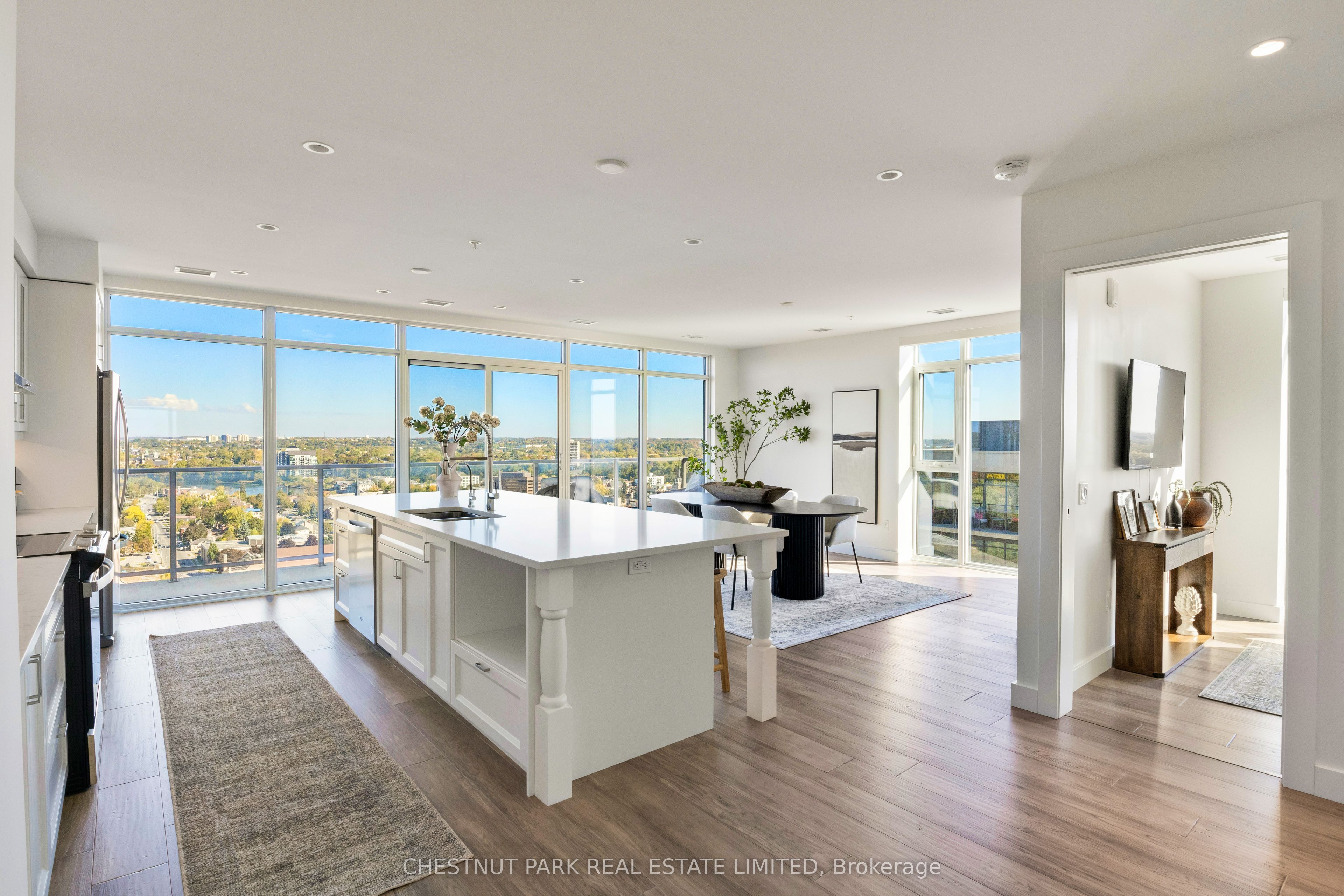 15 Glebe Street 2001