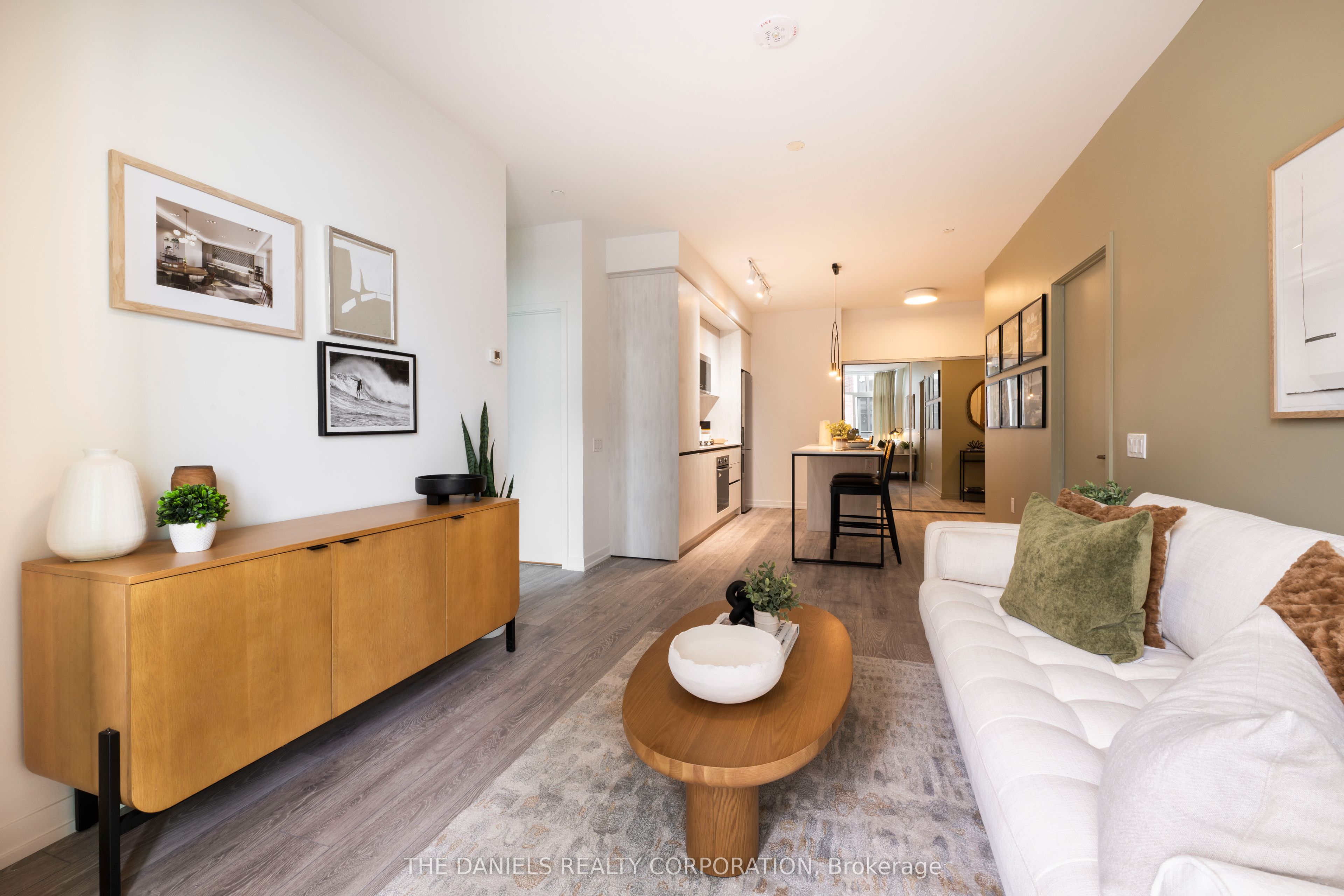 2485 Eglinton Avenue W 1408