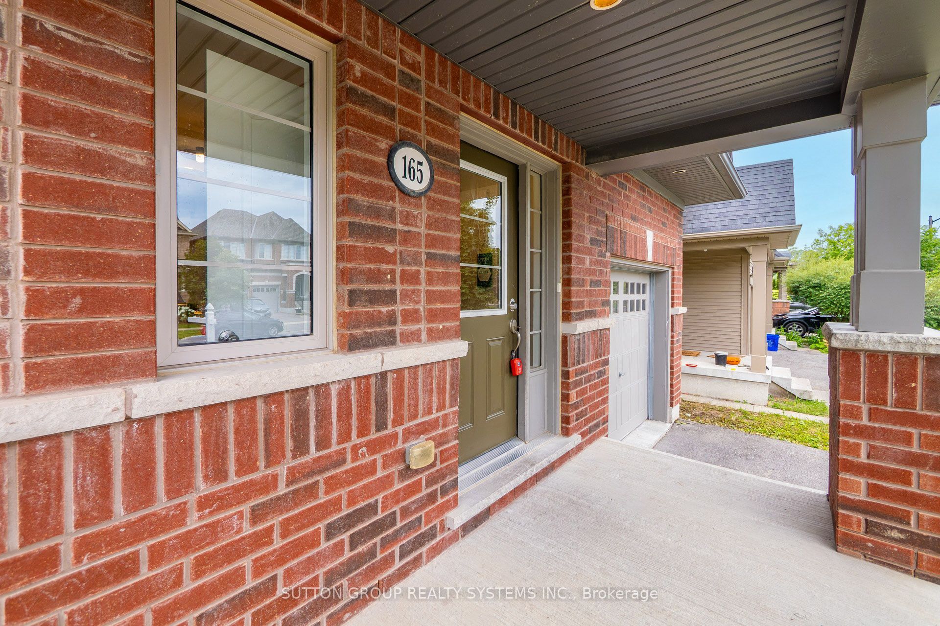 165 Dance Act Avenue