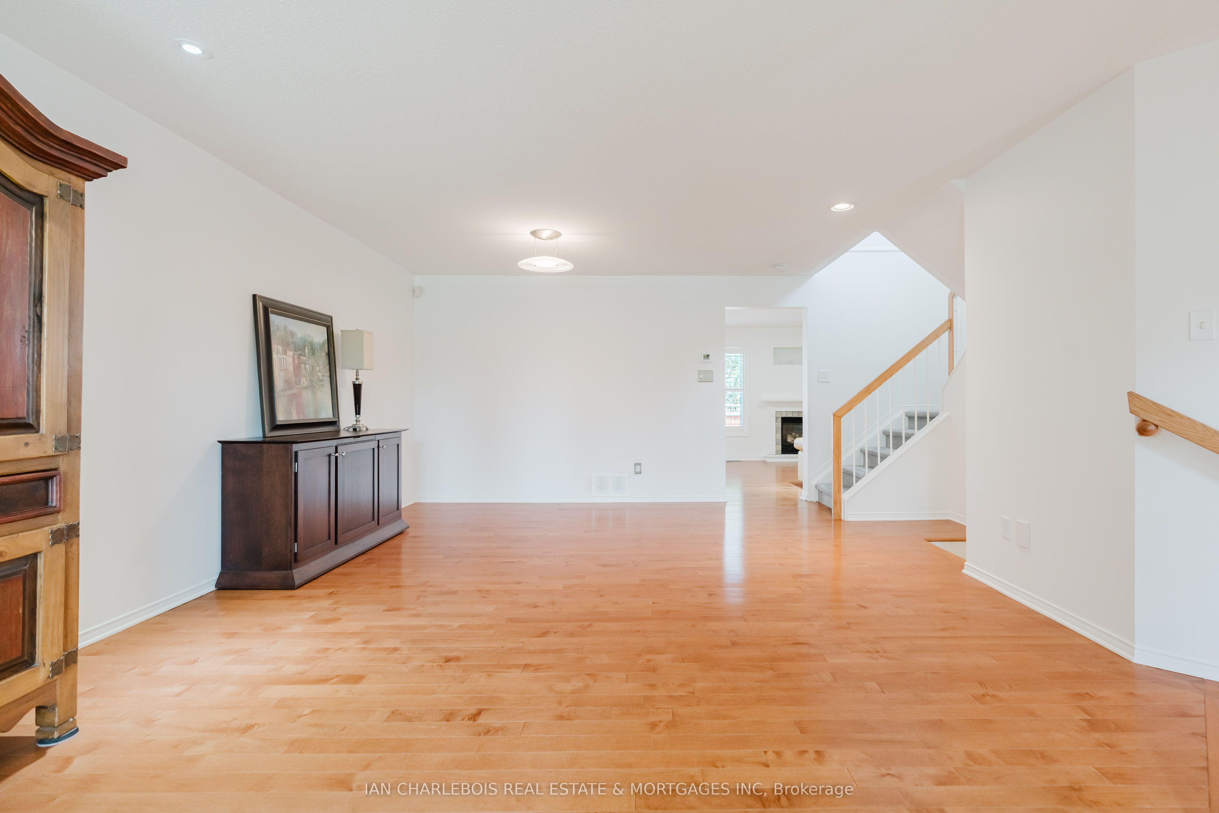 6020 Longleaf Drive