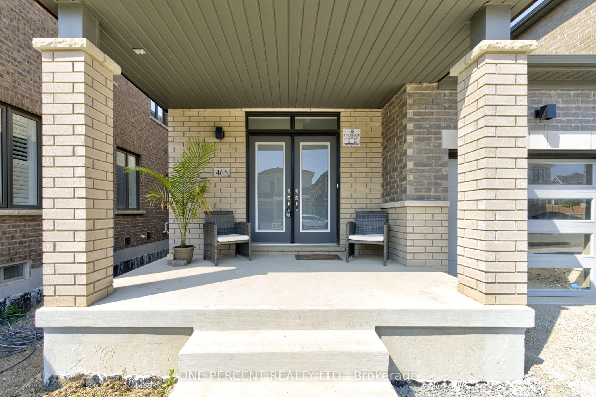 465 Kennedy Circle W