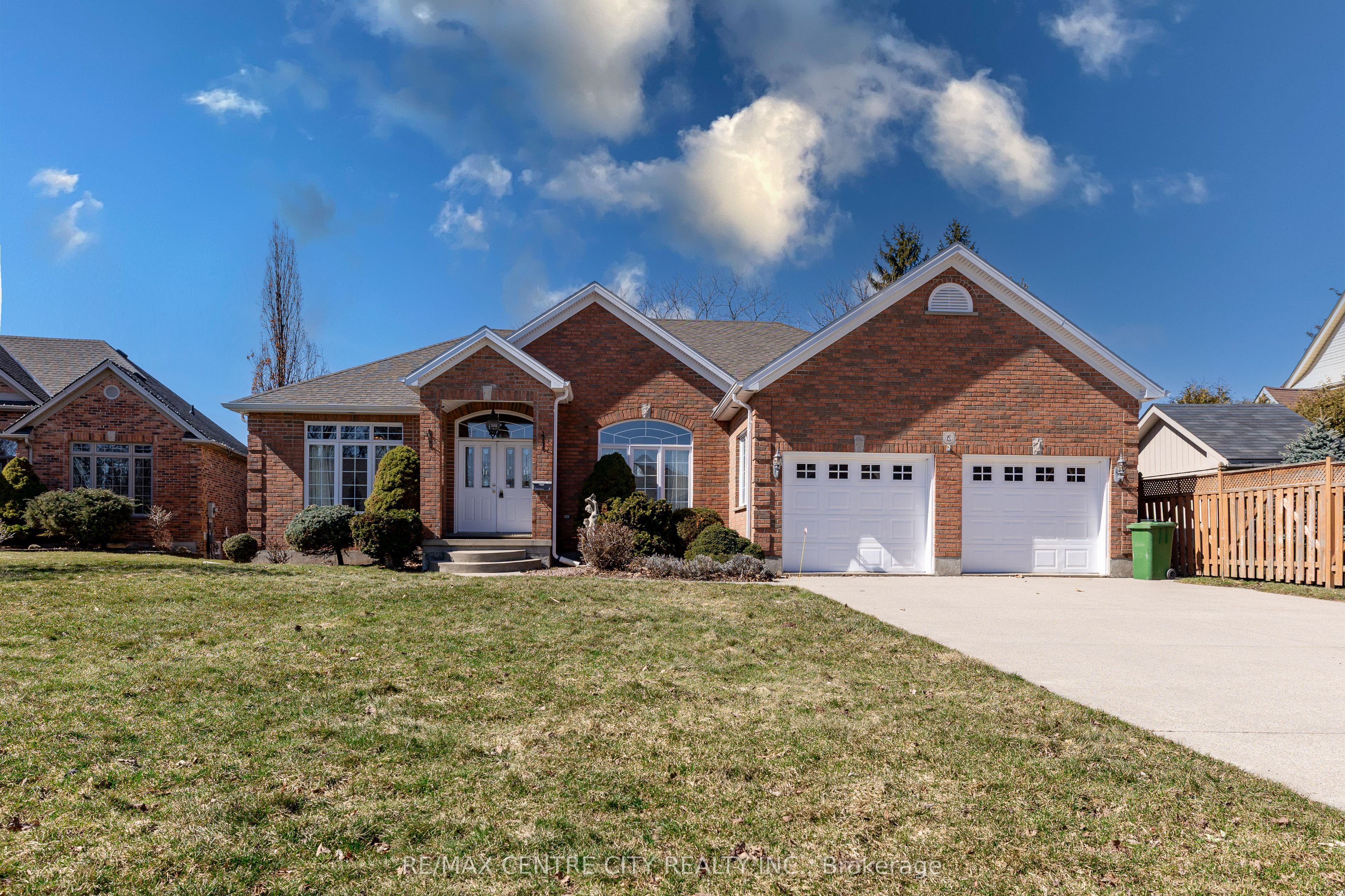 6 Huntington Terrace