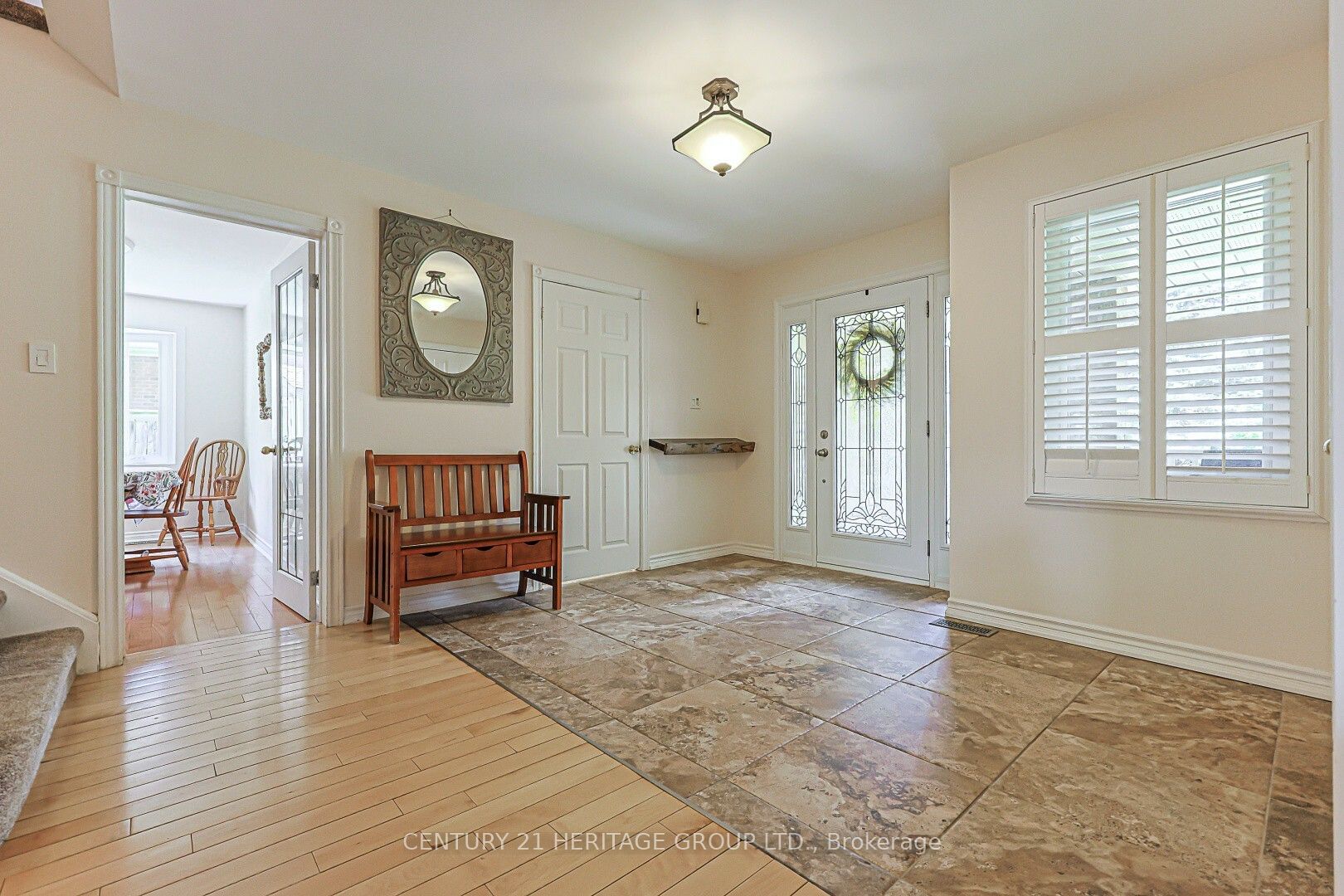 12 Gres Court