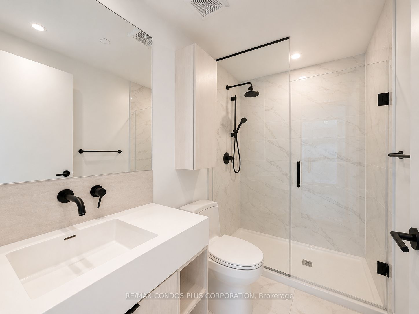 108 Peter Street 2101