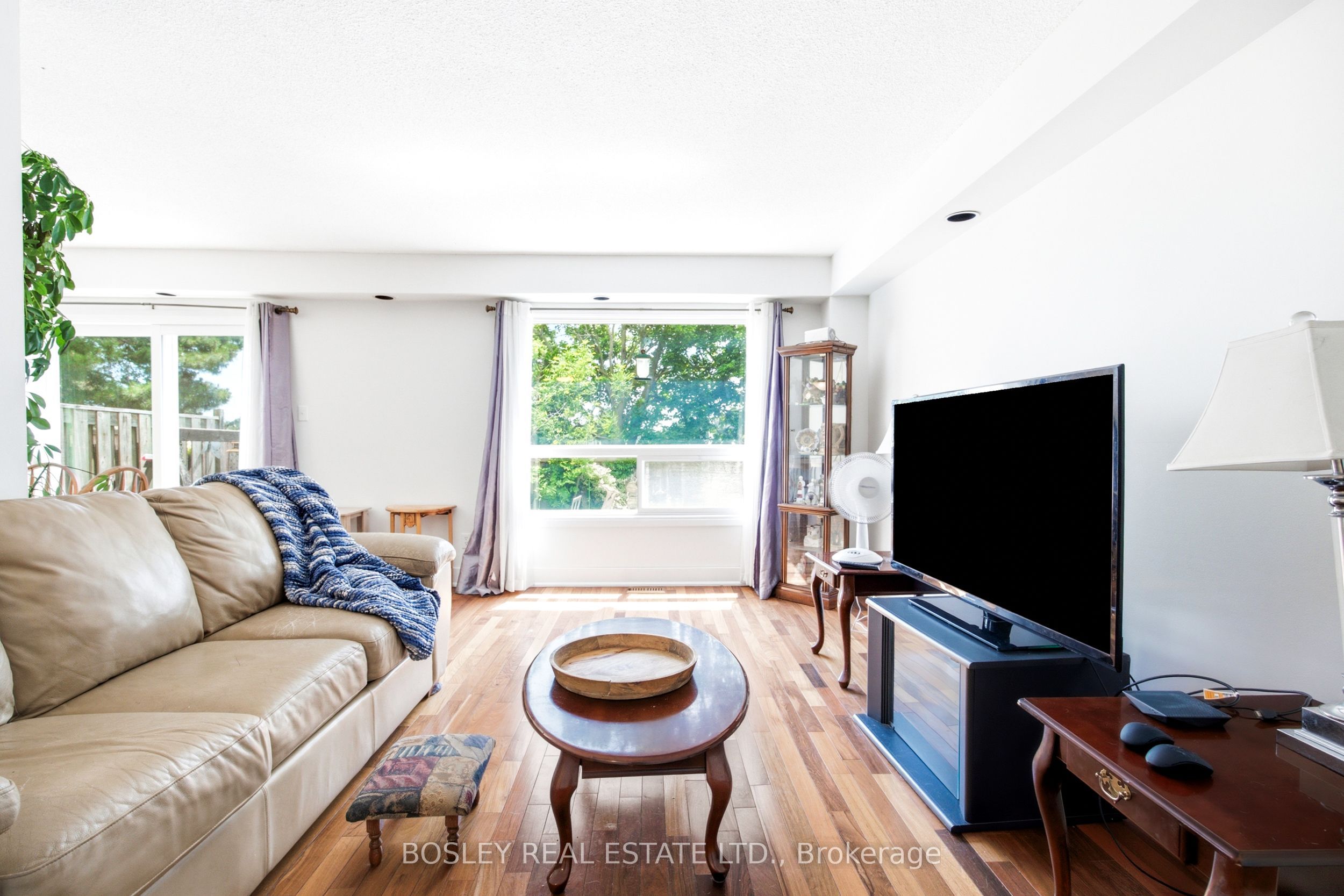 3079 Fifth Line W 18