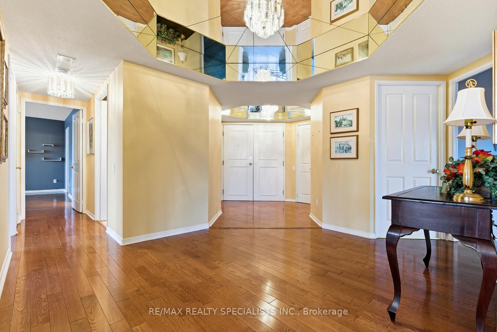 1800 The Collegeway N/A 304