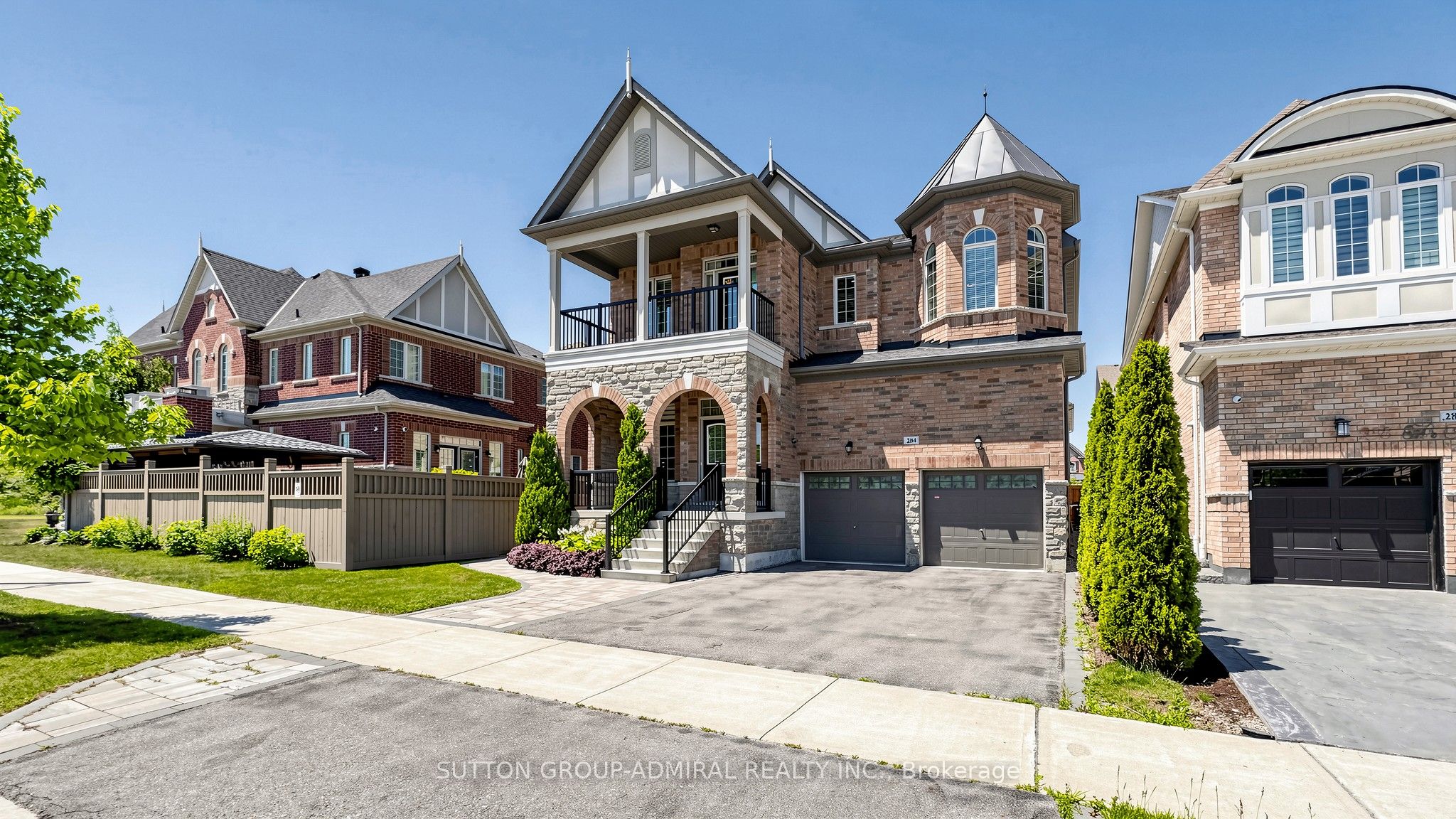 284 East's Corners Boulevard