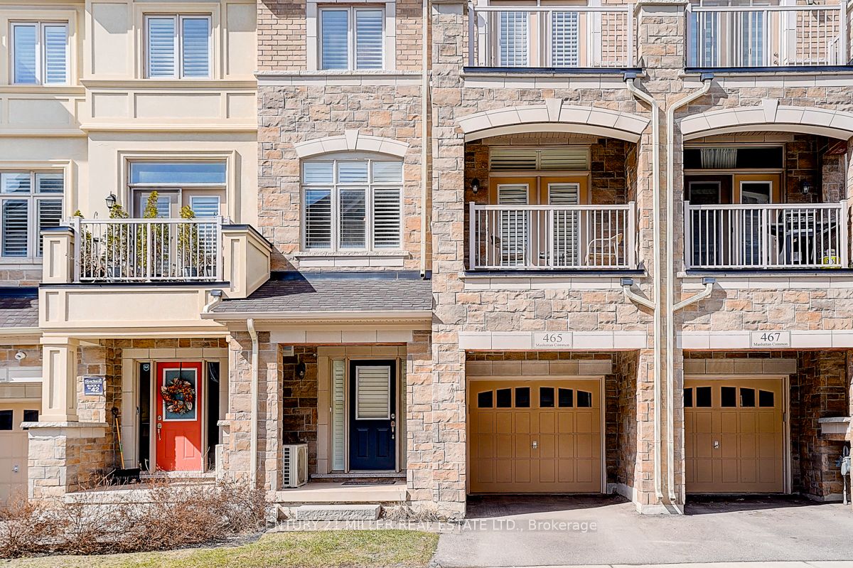 465 Manhattan Common