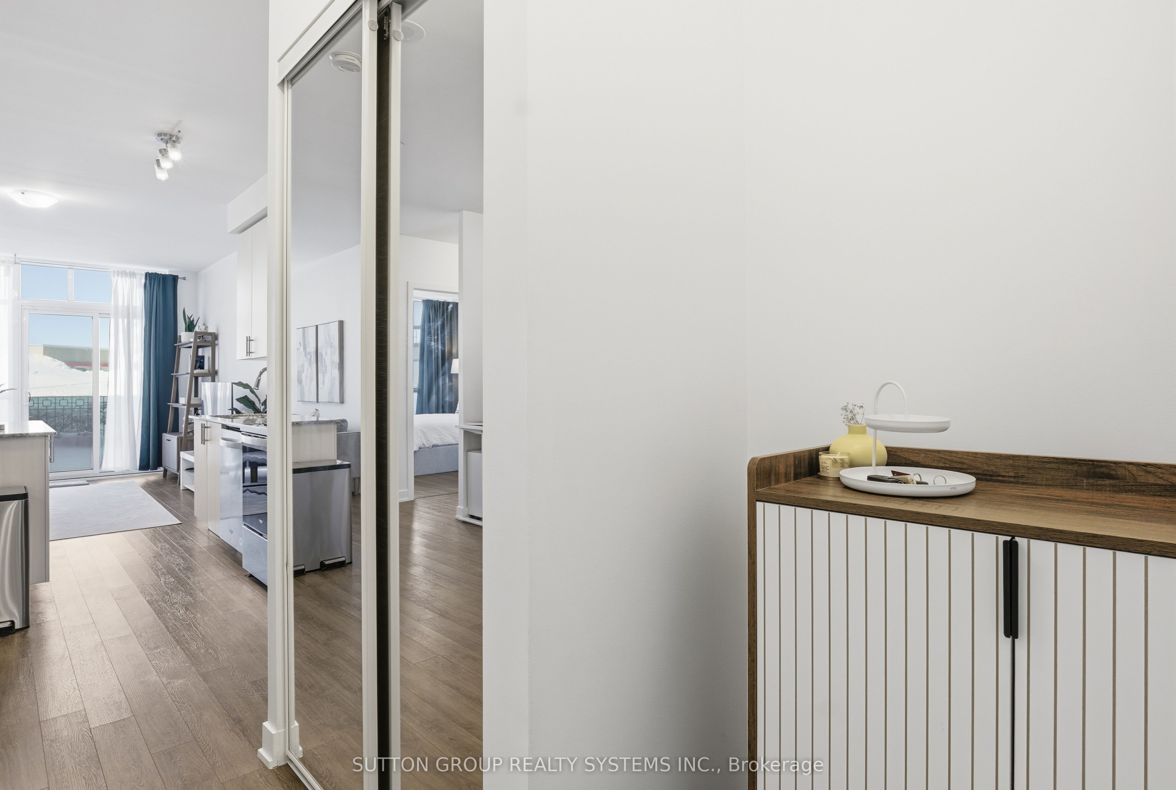 4655 Glen Erin Drive 101