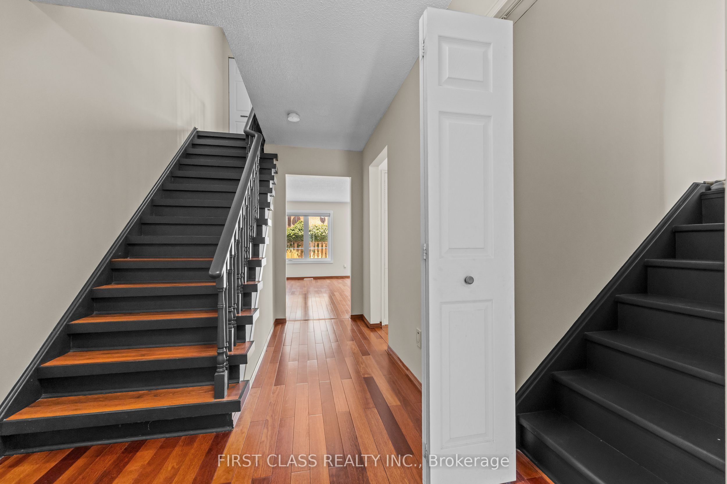 4213 Beacon Lane