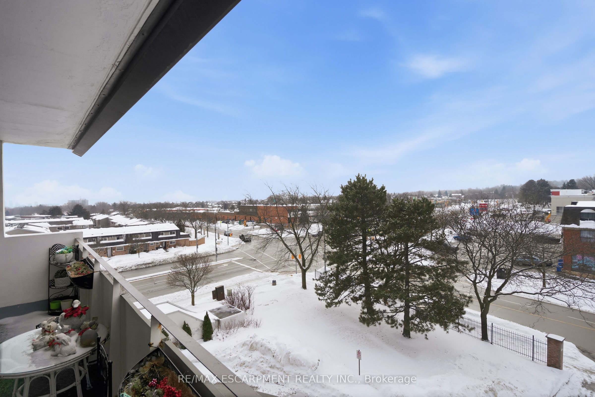 2055 Upper Middle Road 407